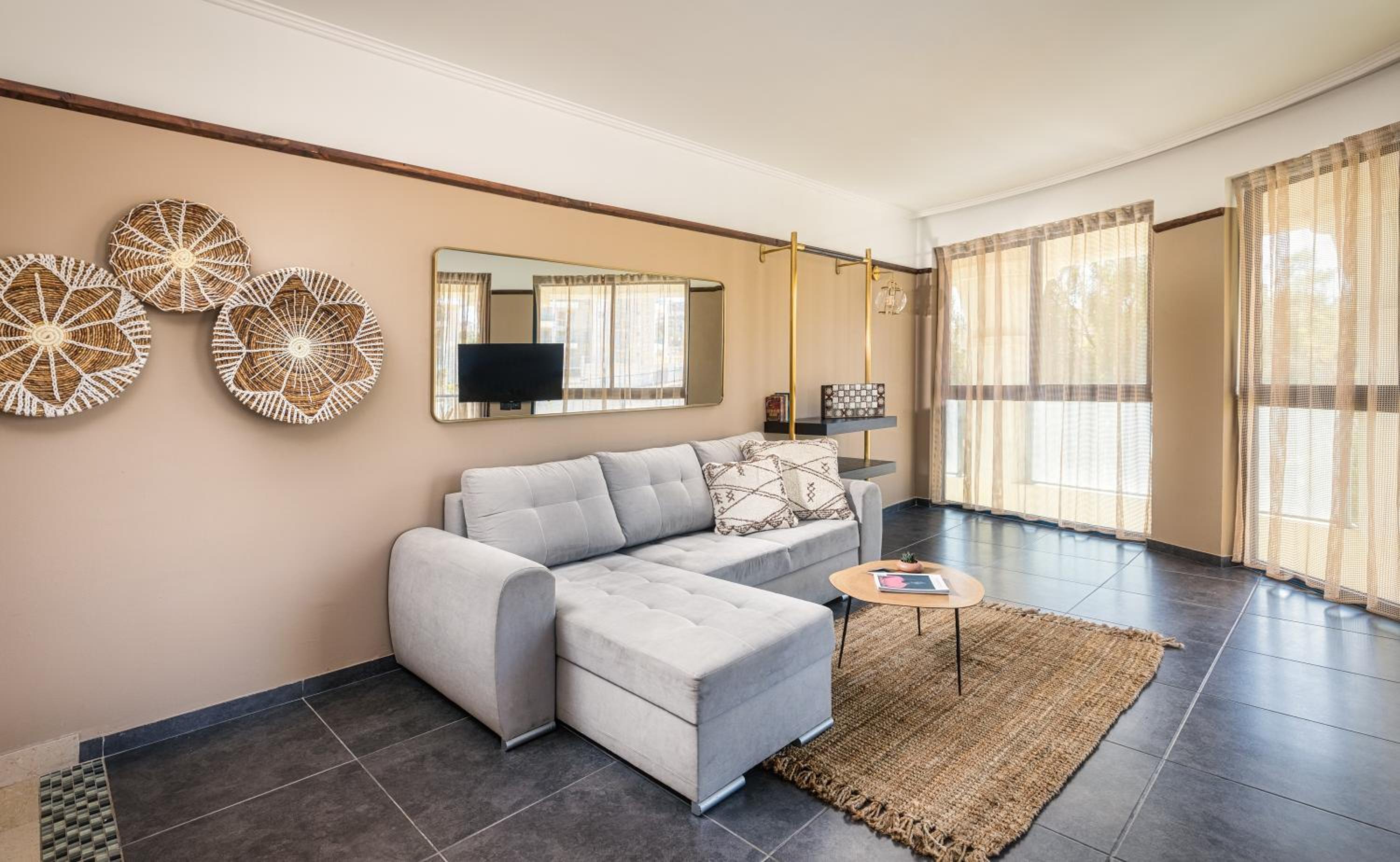 Executive Suite with Balcony photo 2