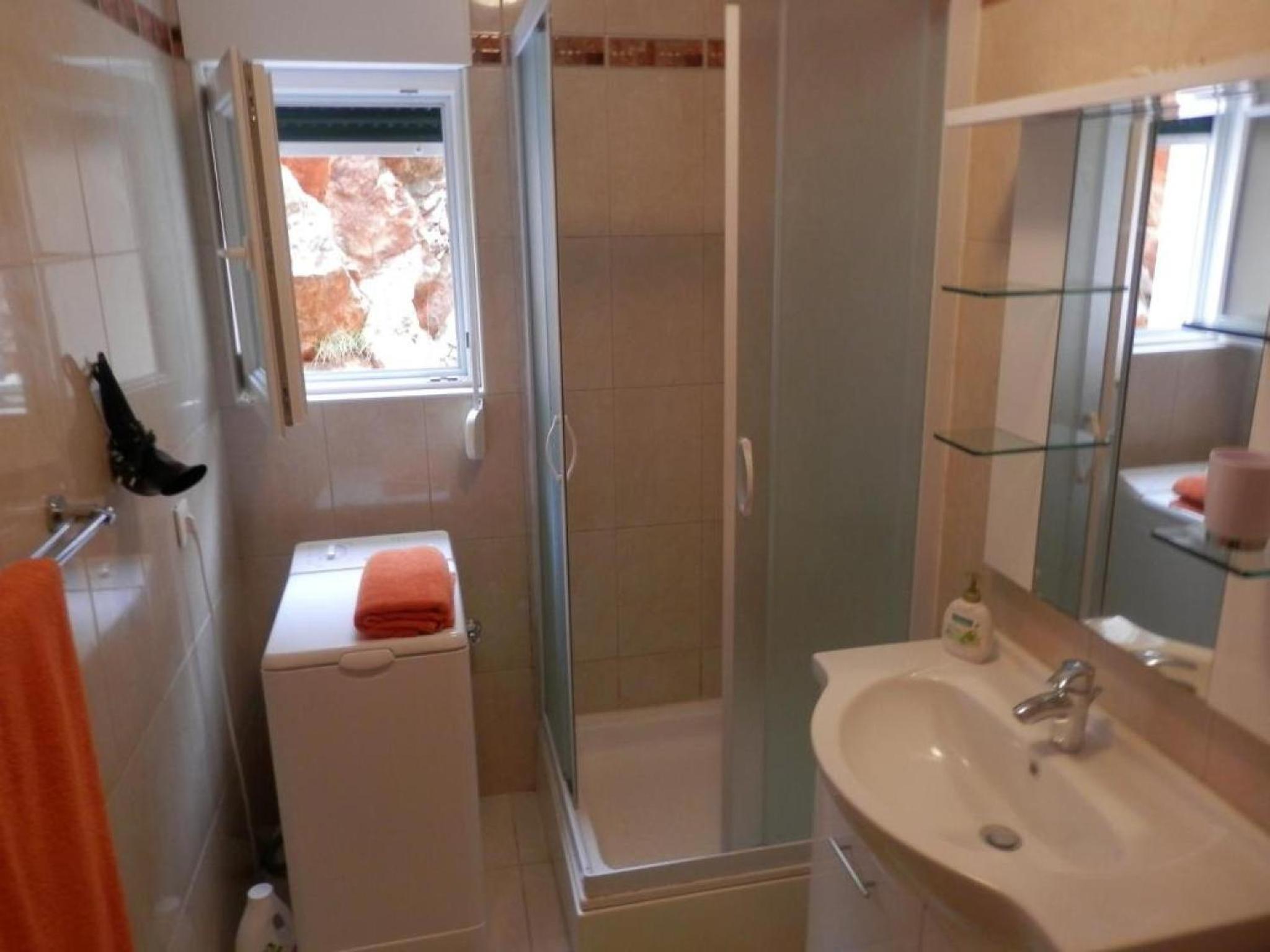 Comfort One-Bedroom Apartment with Balcony photo 3