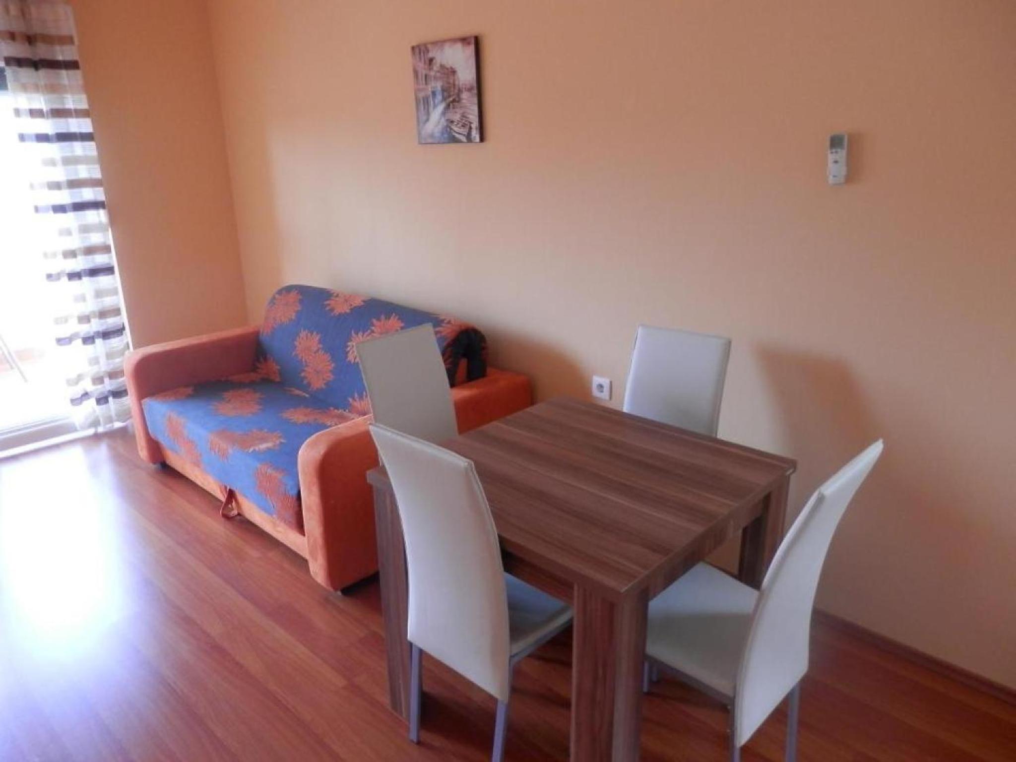 Comfort One-Bedroom Apartment with Balcony and Sea View photo 2
