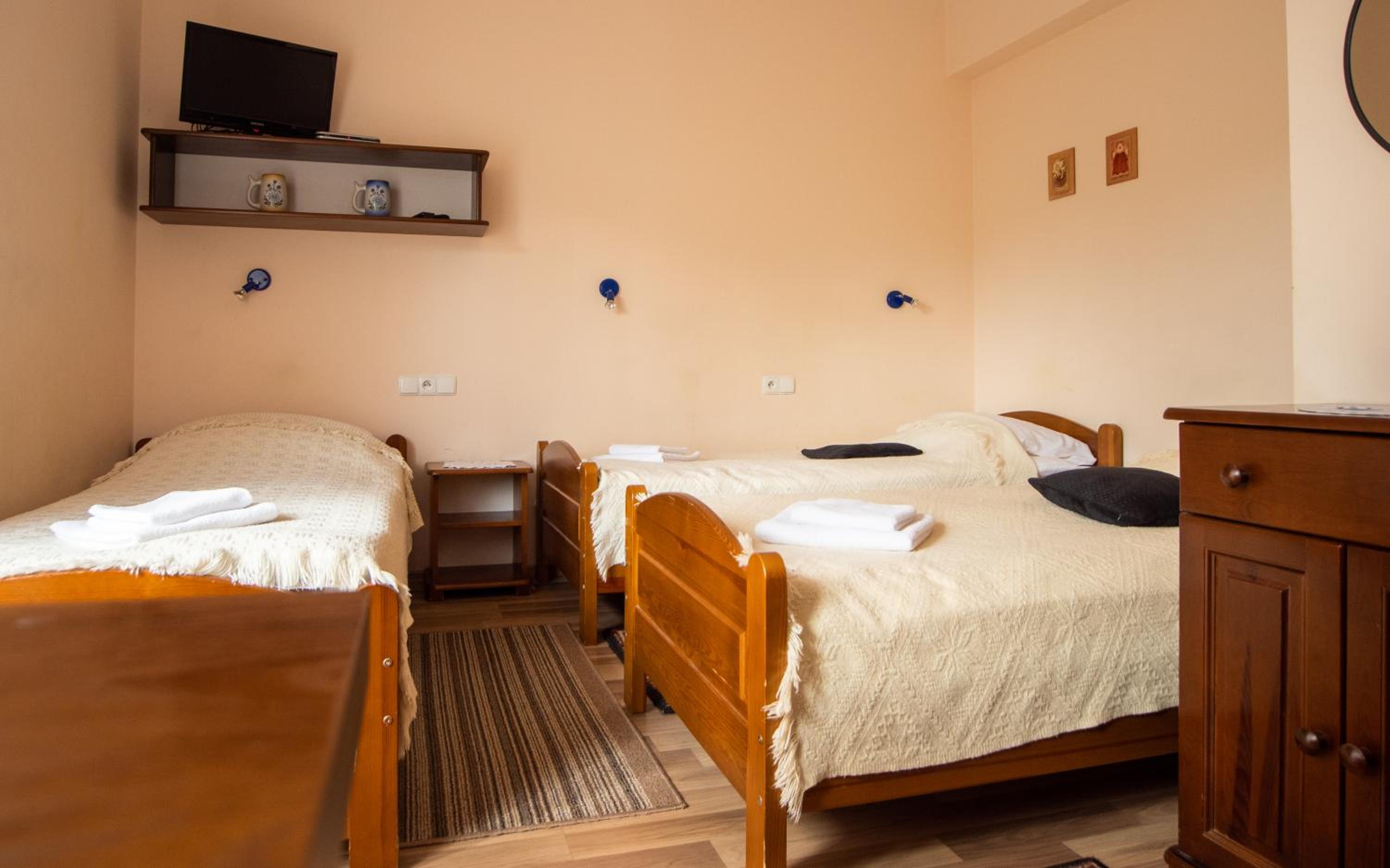 Triple Room - Photo 7