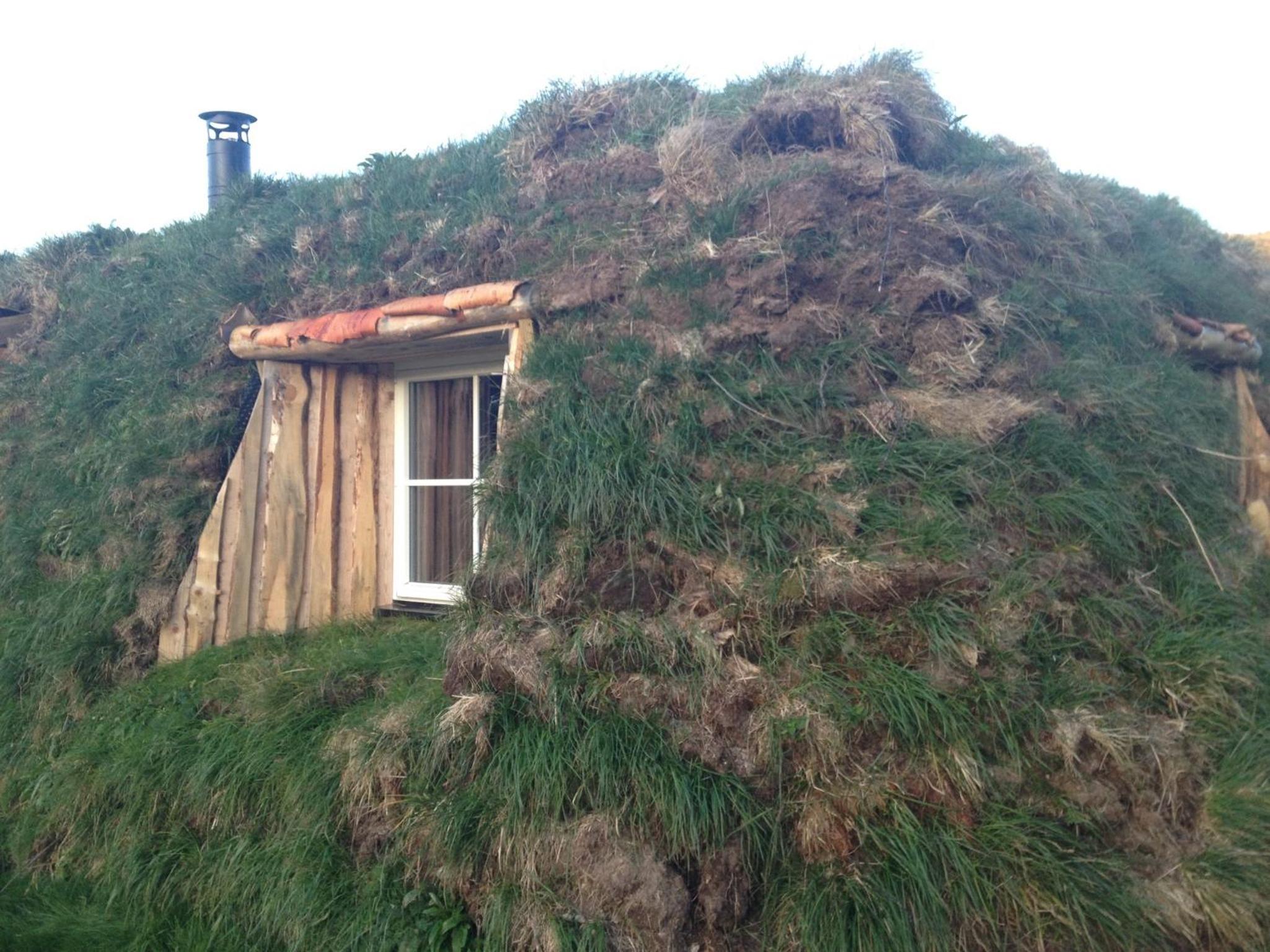 Three-Bedroom Cottage photo 2