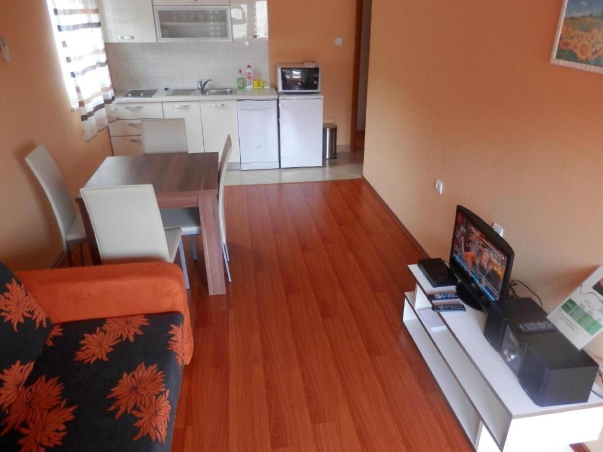 Comfort One-Bedroom Apartment with Balcony and Sea View photo 1
