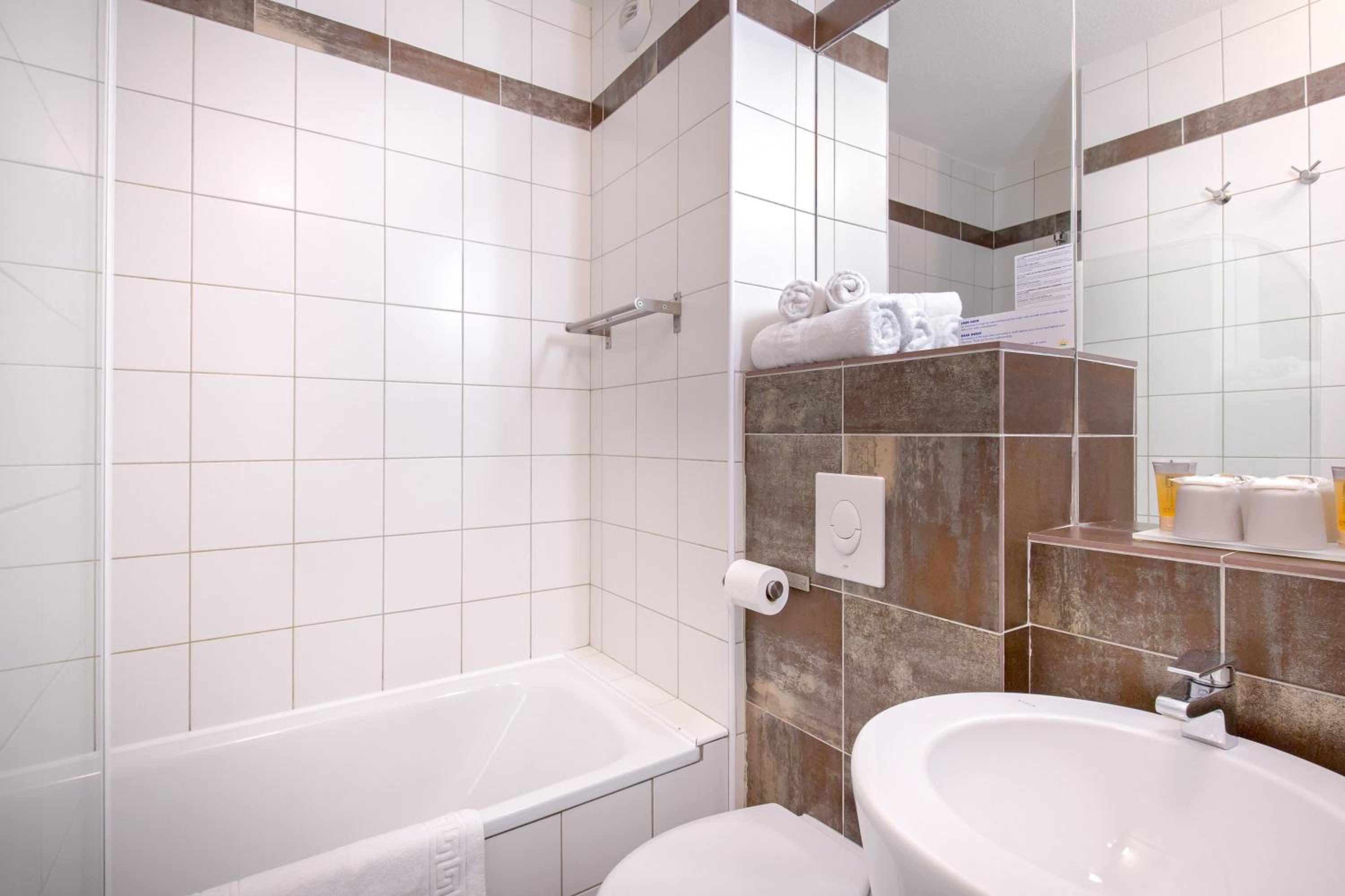 Double Room - Photo 20