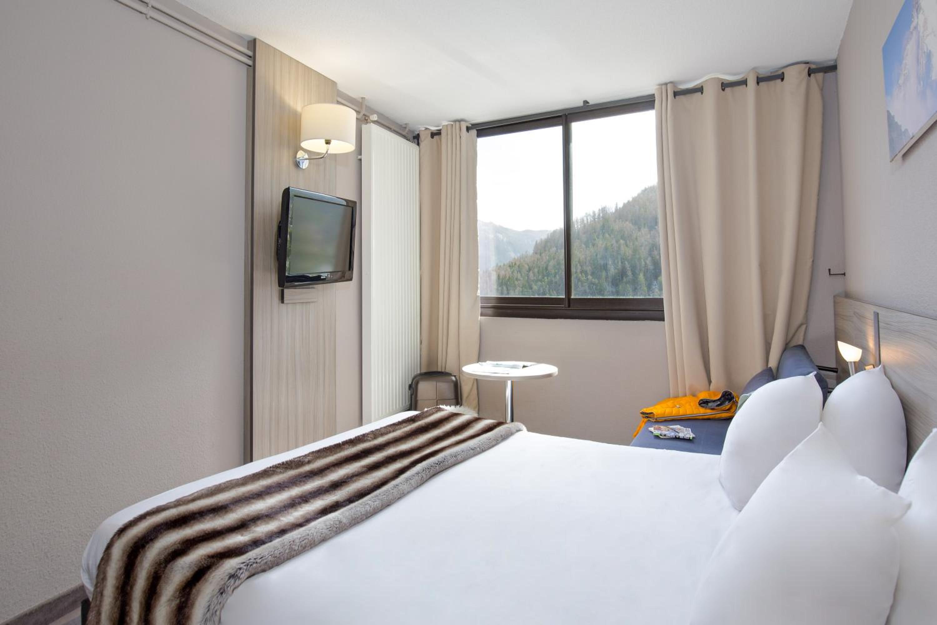 Standard Triple Room - Photo 7