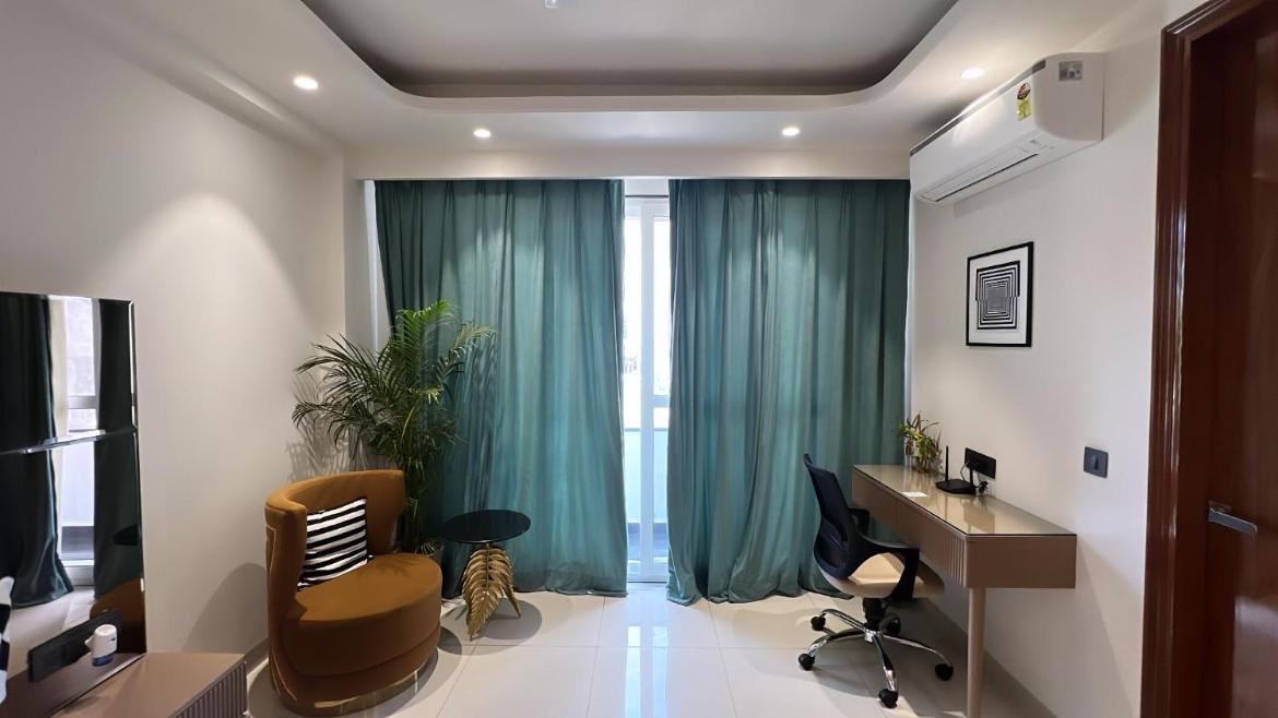 Studio With Balcony - Photo 2
