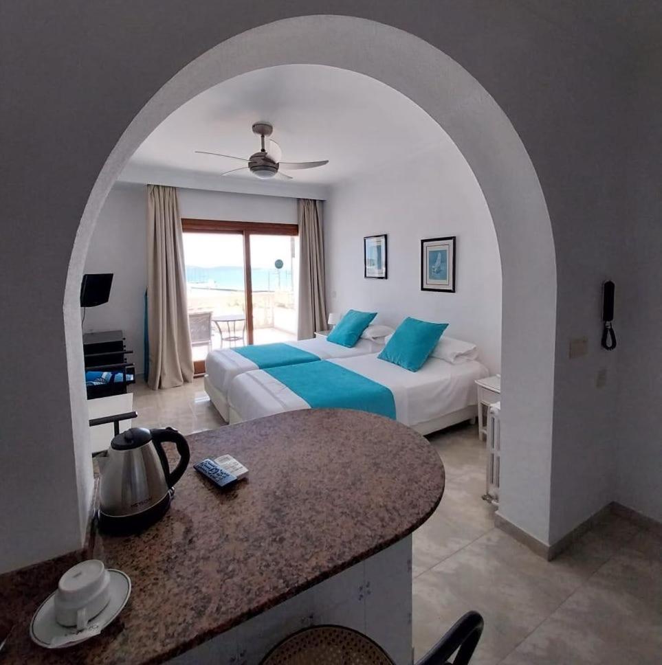 Studio Apartment with Sea View photo 2