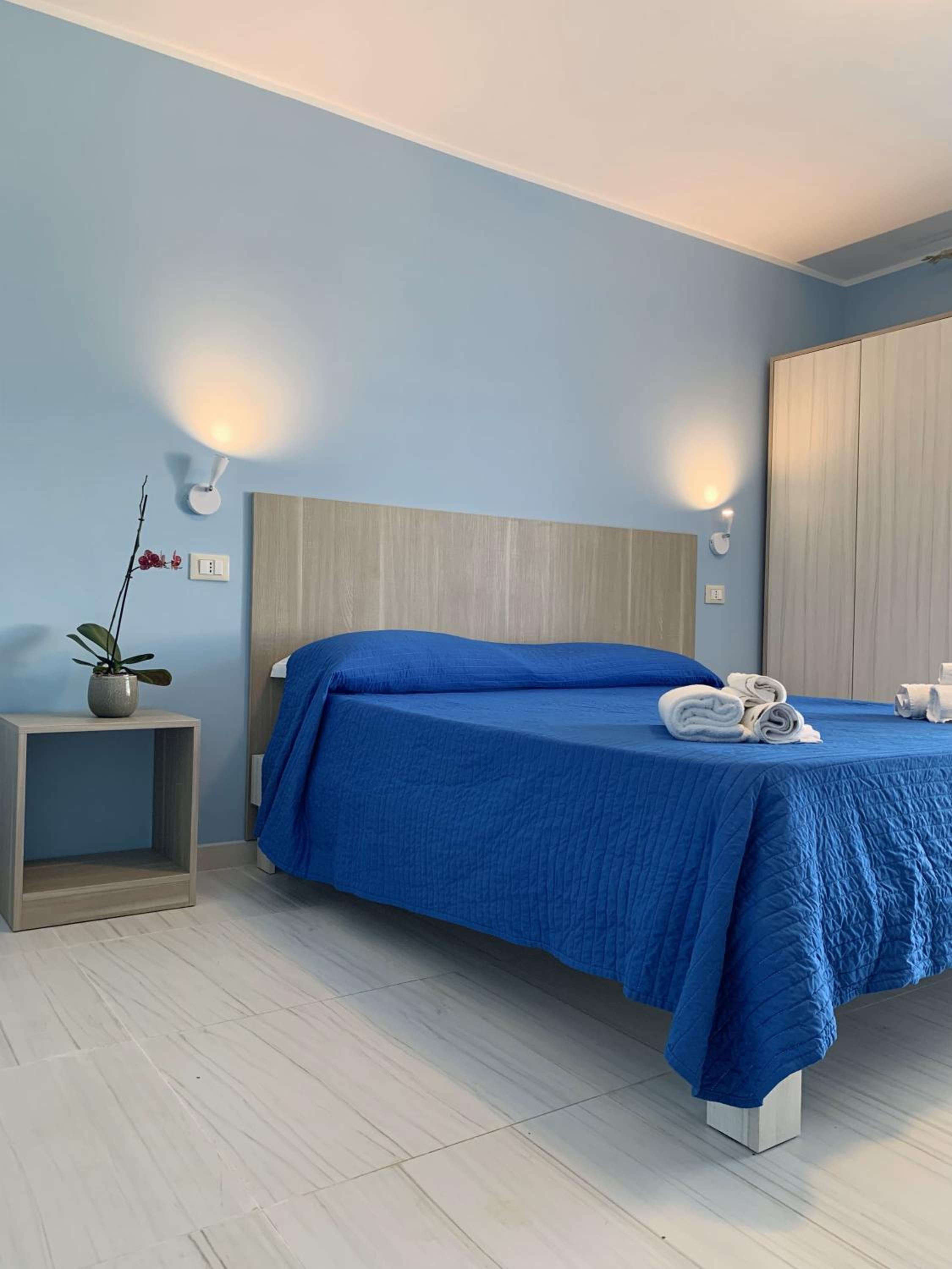 Single Room photo 1