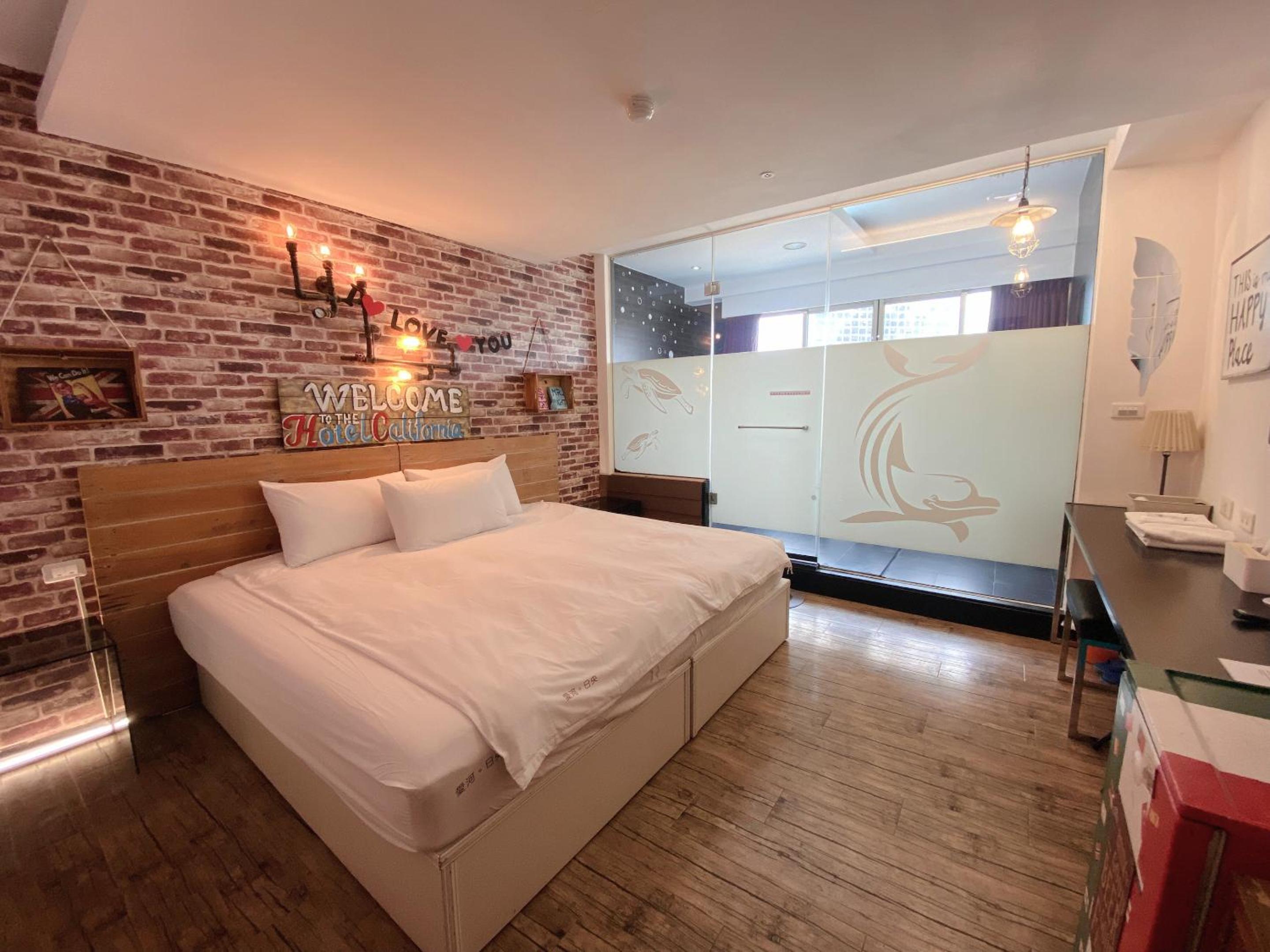 King Room with Mountain View