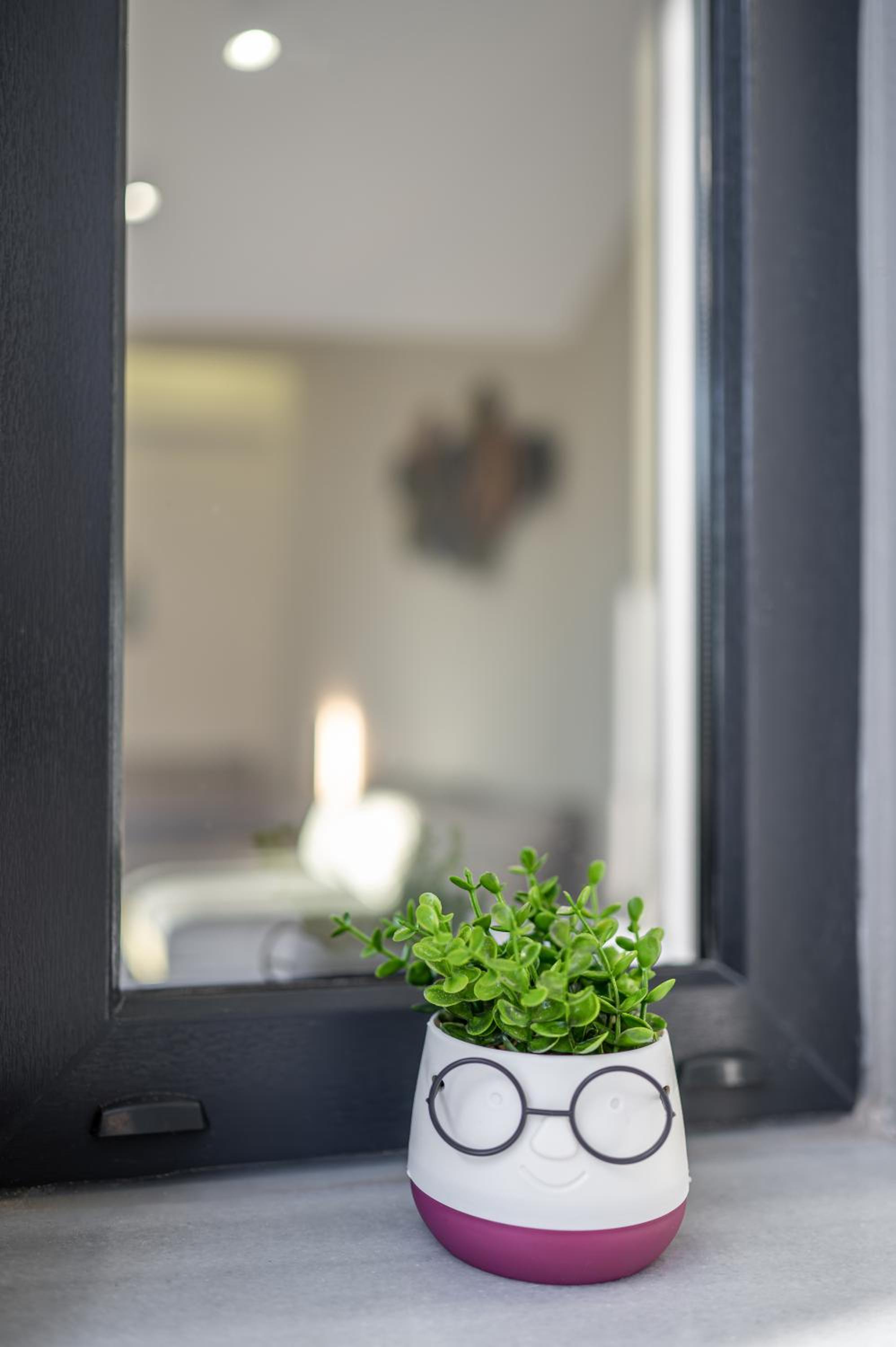 Two-Bedroom Apartment - Photo 6