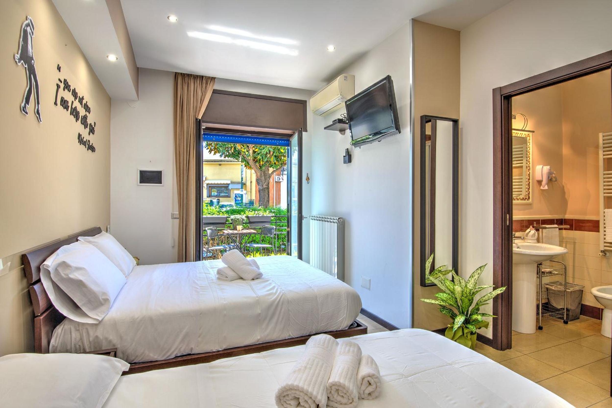 Quadruple Room with Balcony photo 1