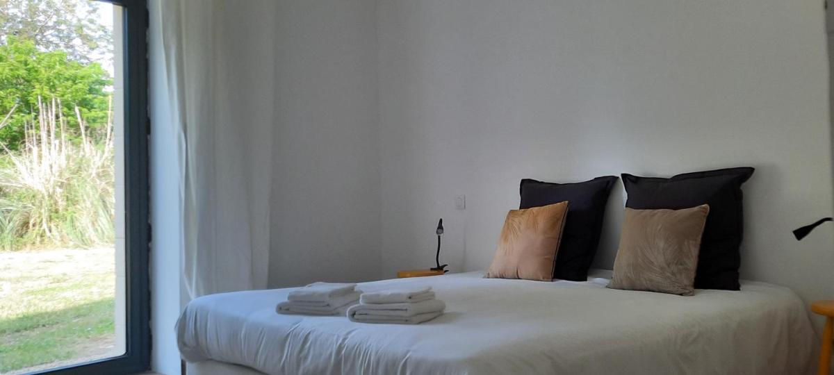 Four-Bedroom House photo 2
