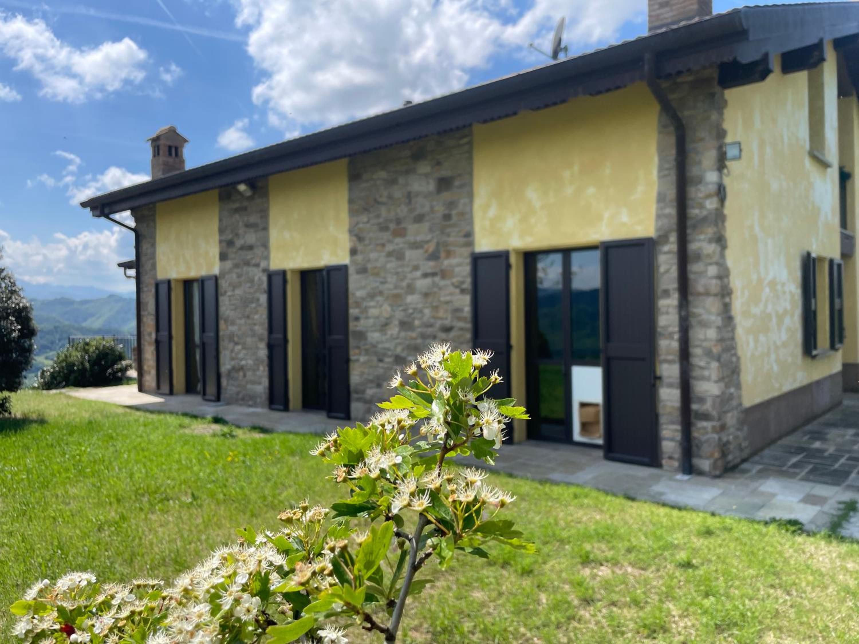 Three-Bedroom Villa photo 3