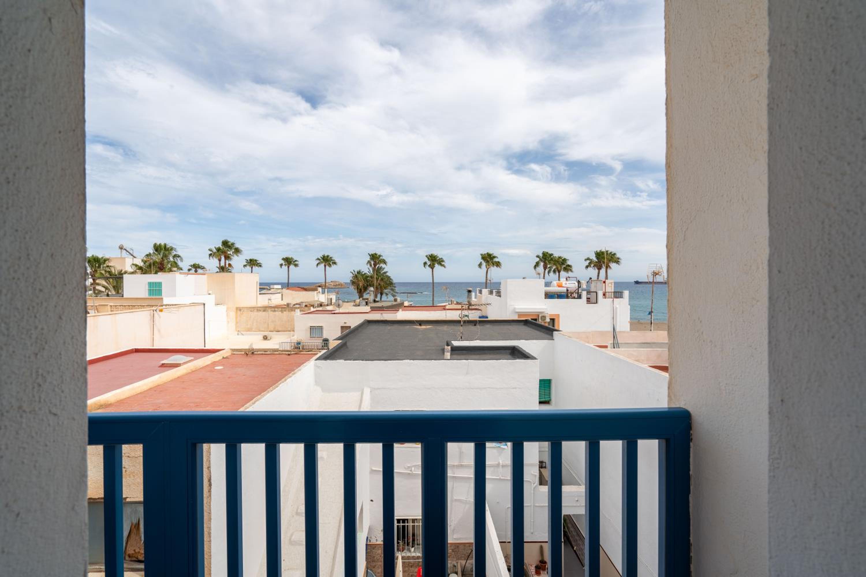 Double Room with Balcony and Sea View photo 2