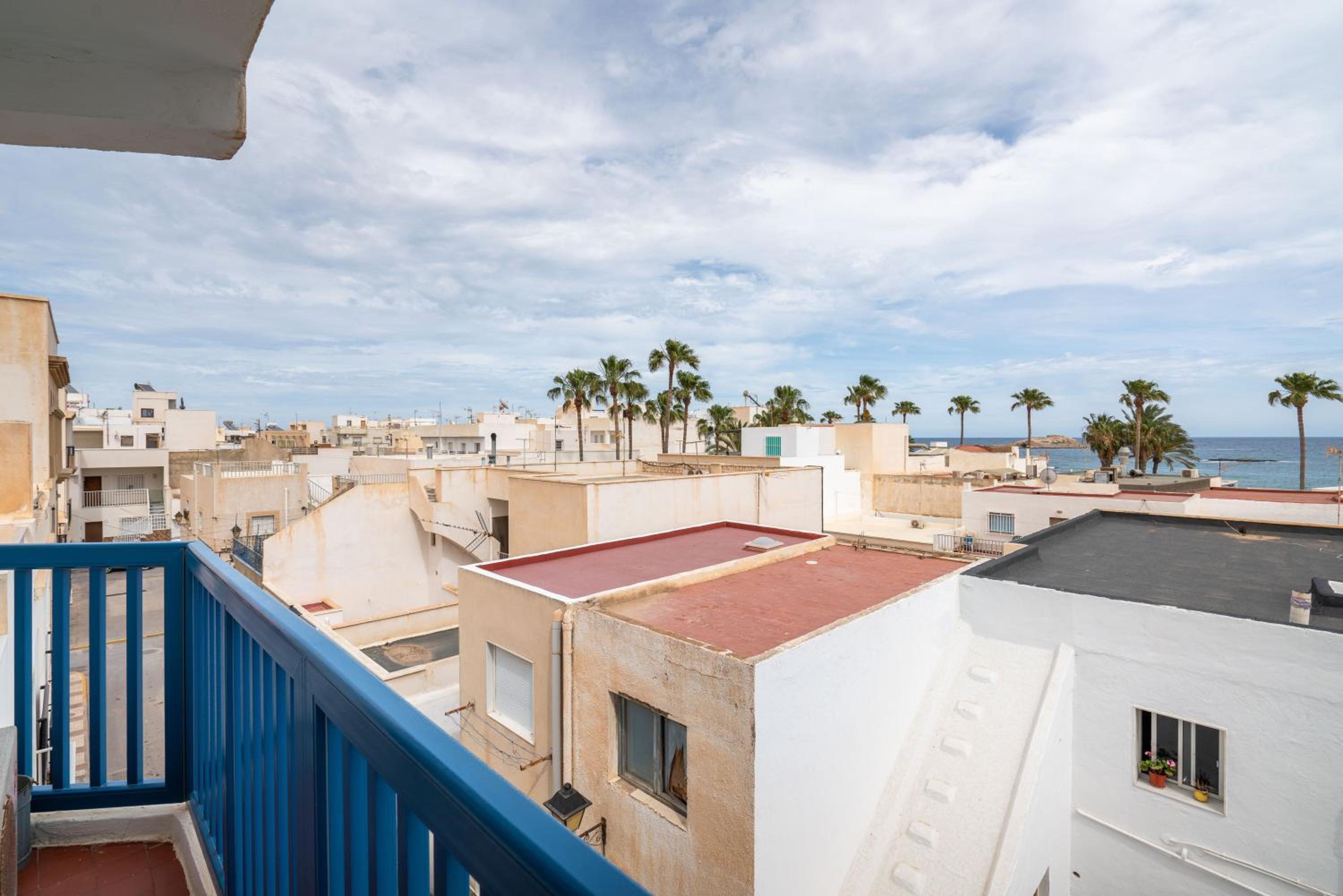 Double Room with Balcony and Sea View photo 3