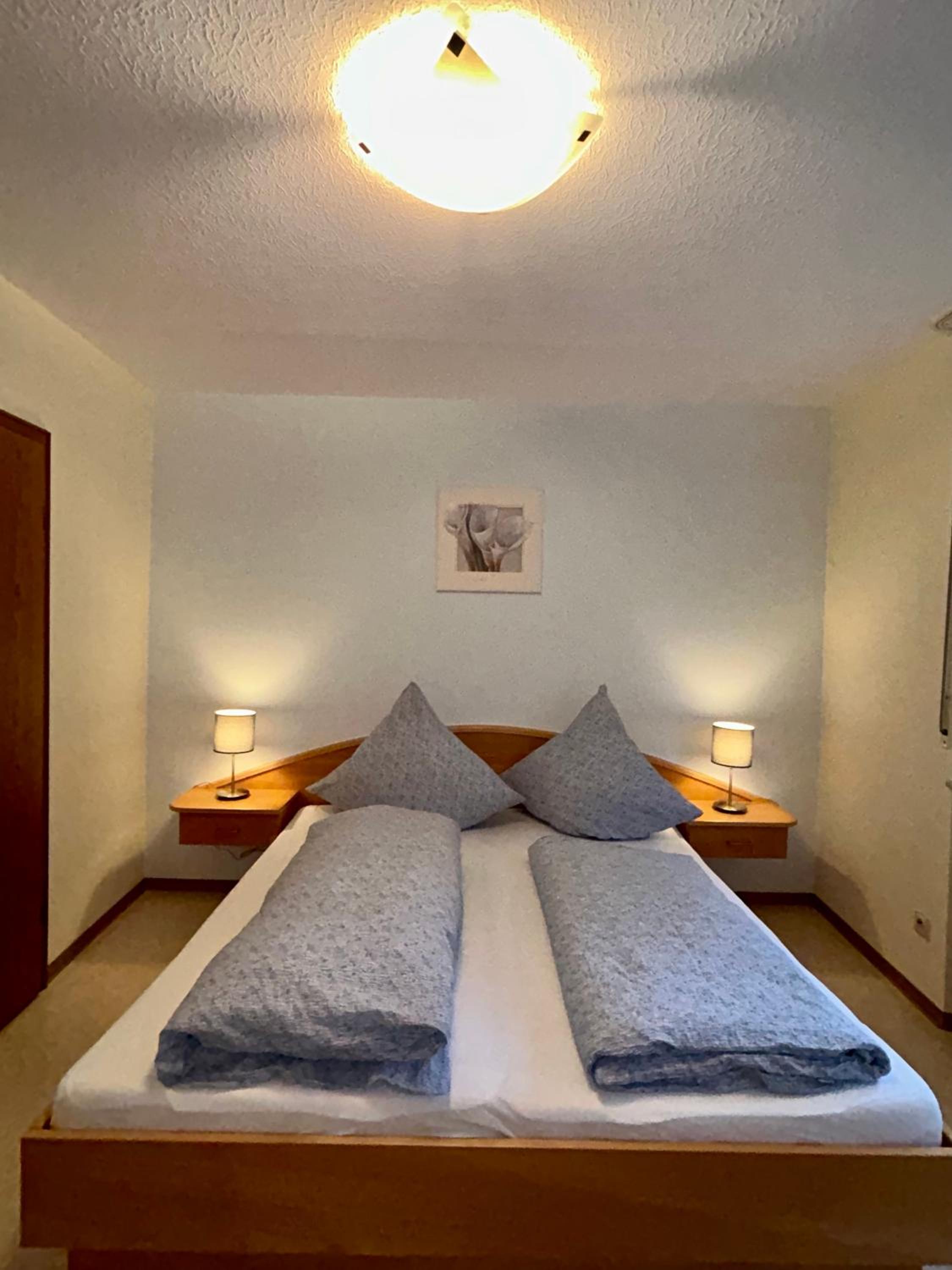 Apartment with Balcony photo 3