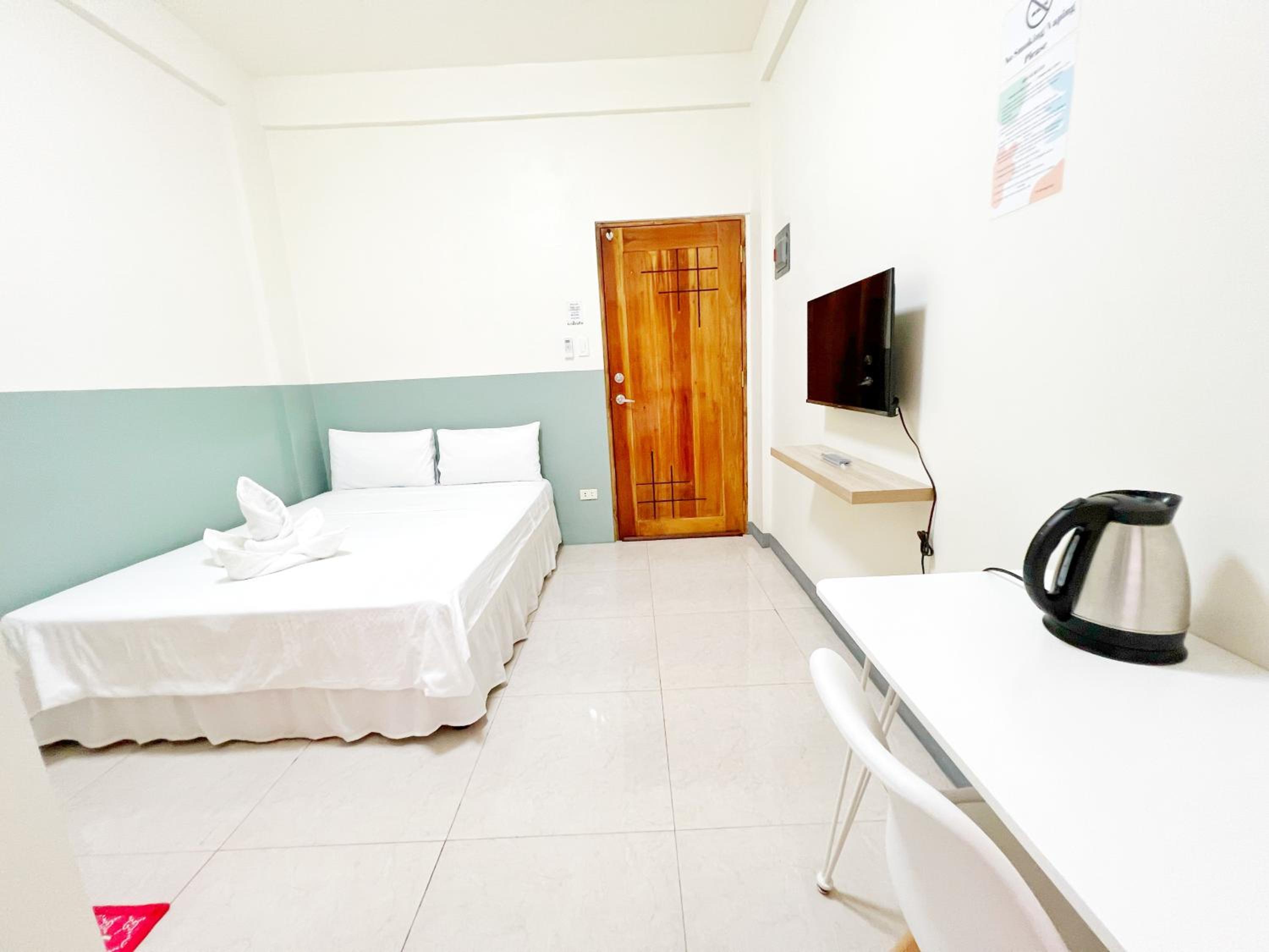 Double Room with Private Bathroom photo 3