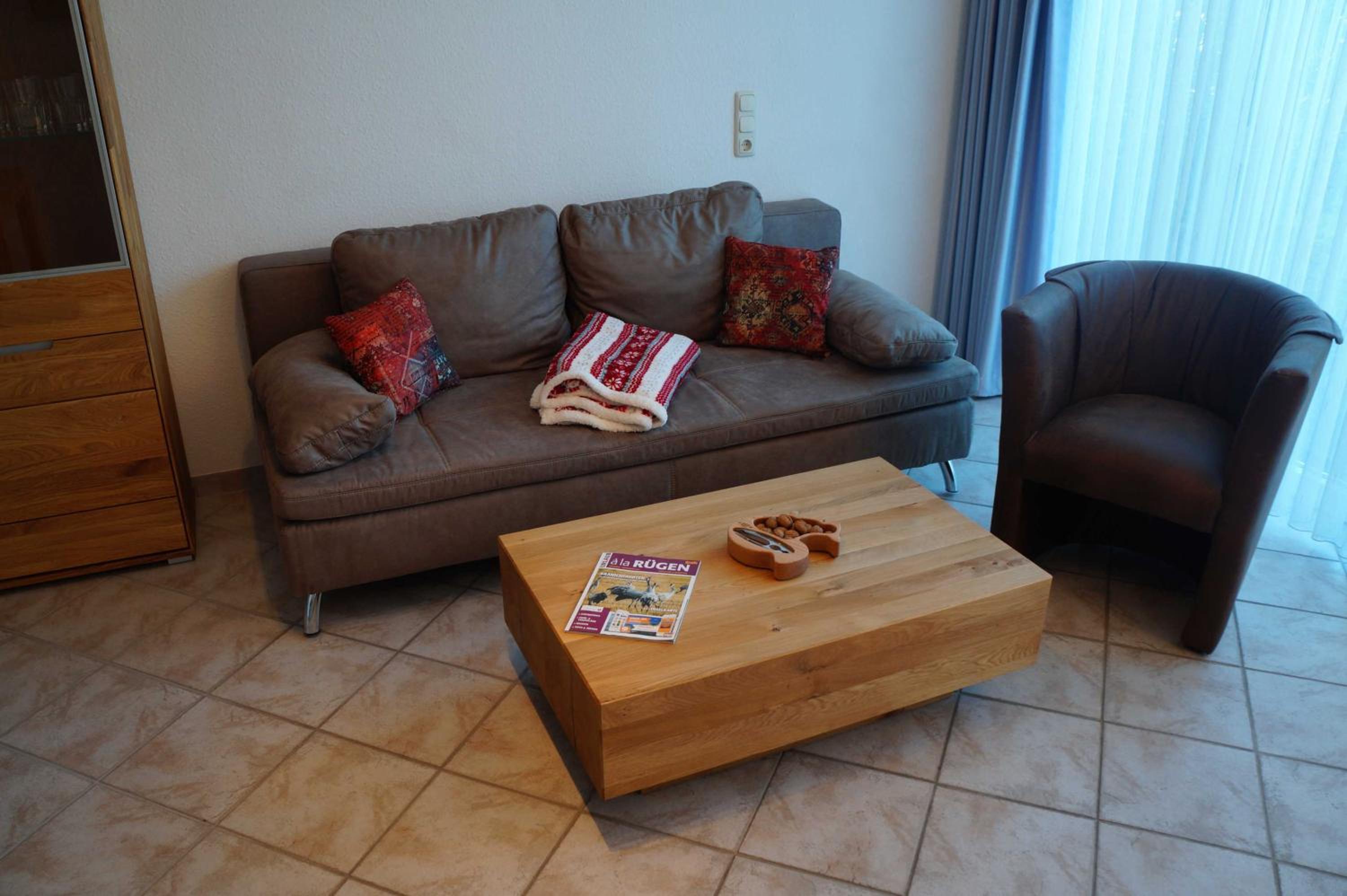 One-Bedroom Apartment with Terrace photo 1