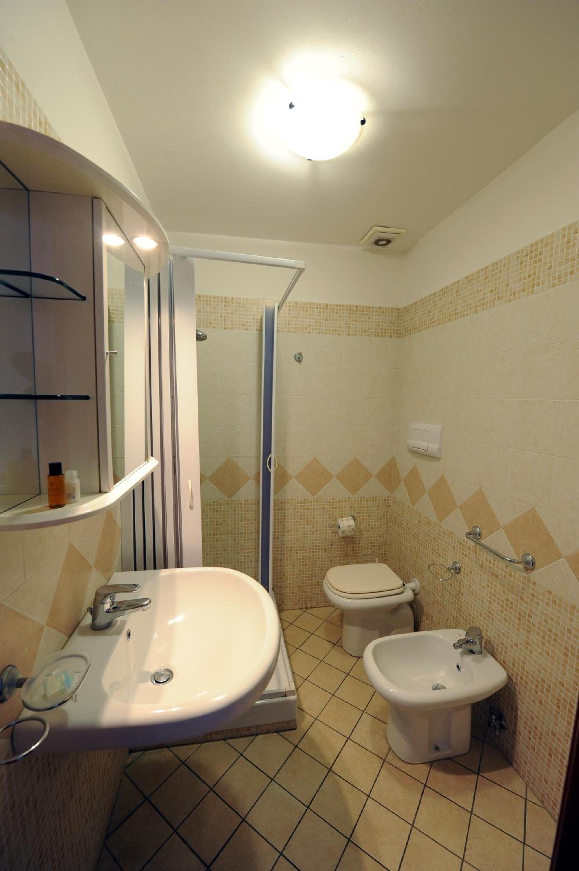 Quadruple Room photo 3