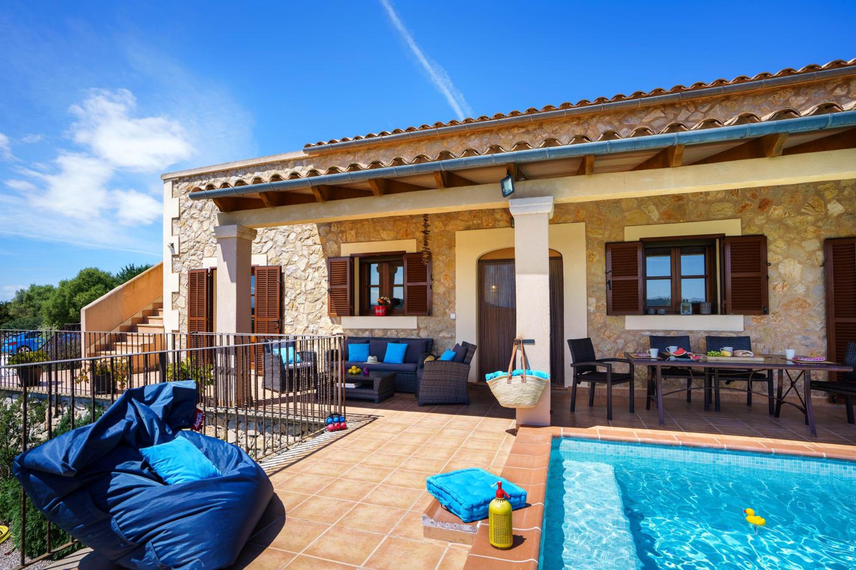 Three-Bedroom Villa photo 2