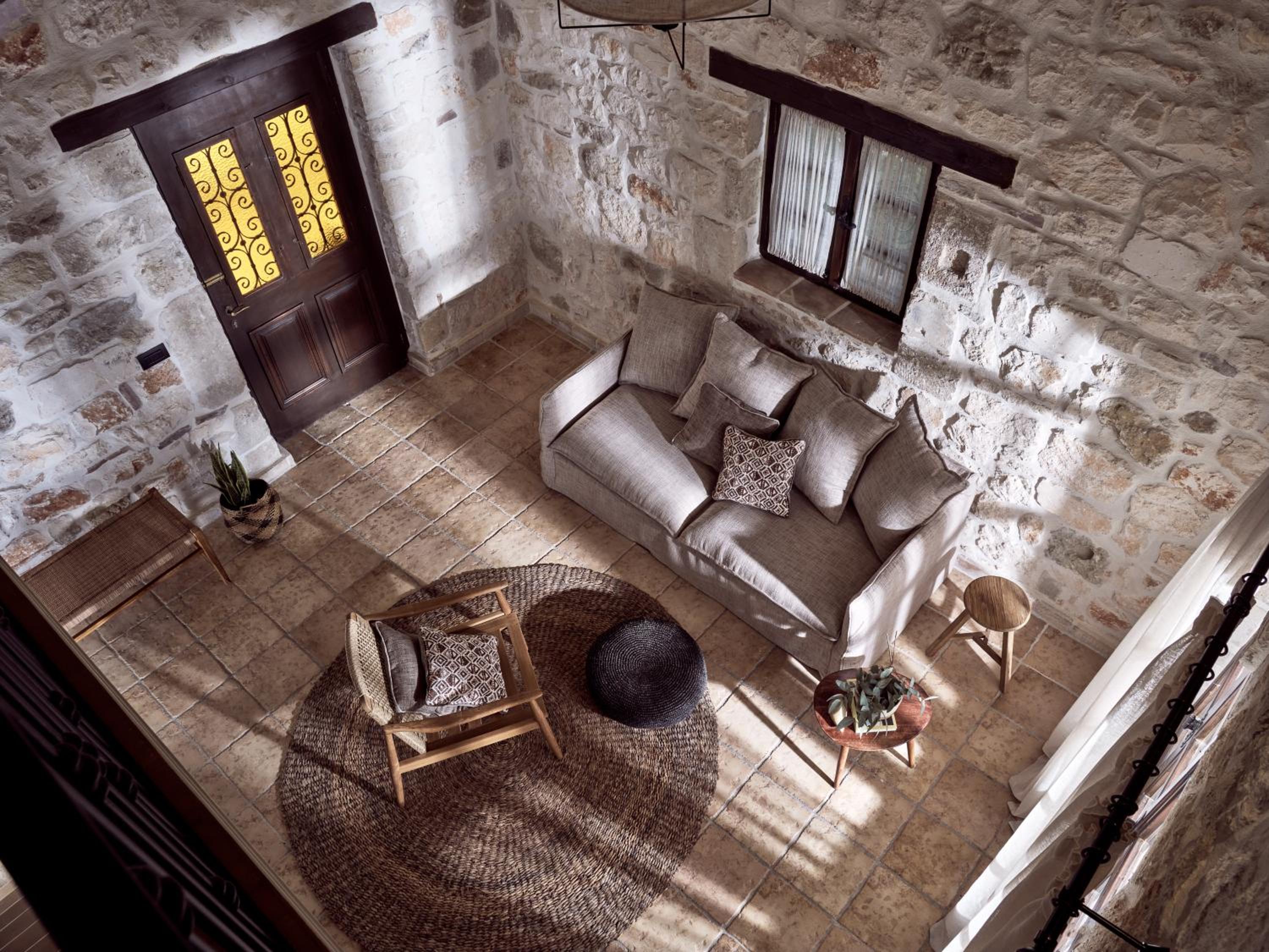 Deluxe Maisonette - Photo 3