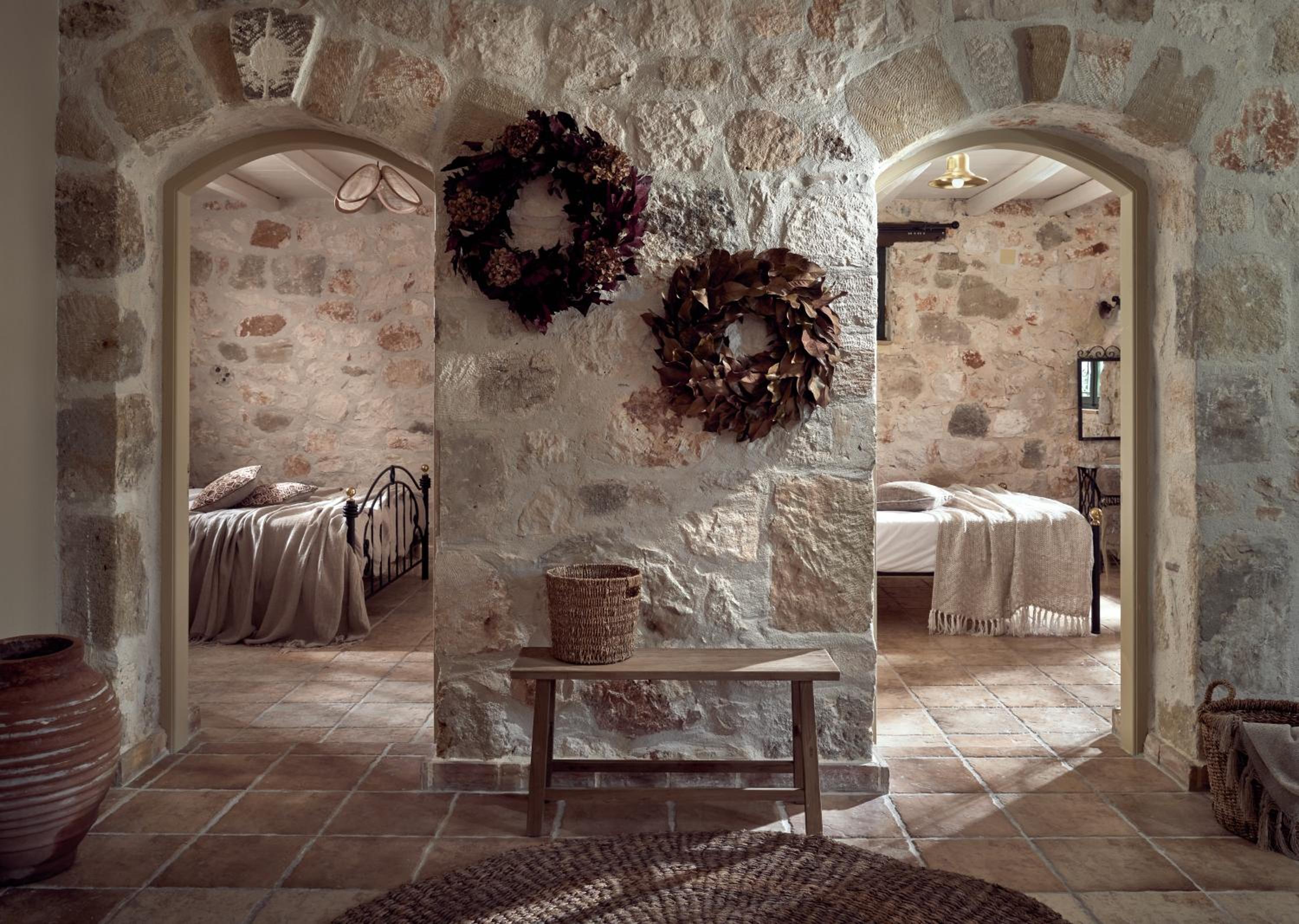 Two Bedroom Residence - Photo 4