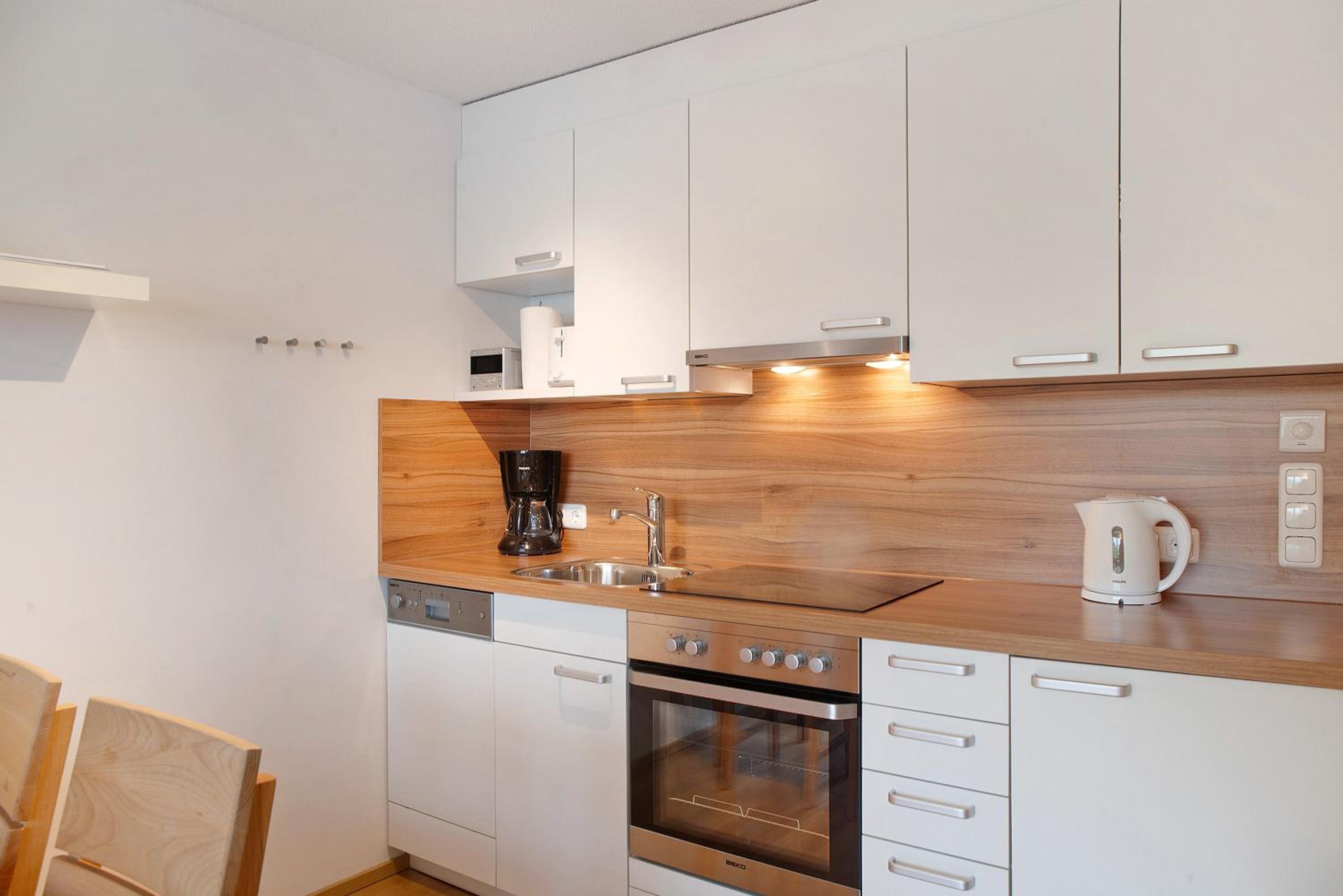 Superior One-Bedroom Apartment with Balcony - Photo 8