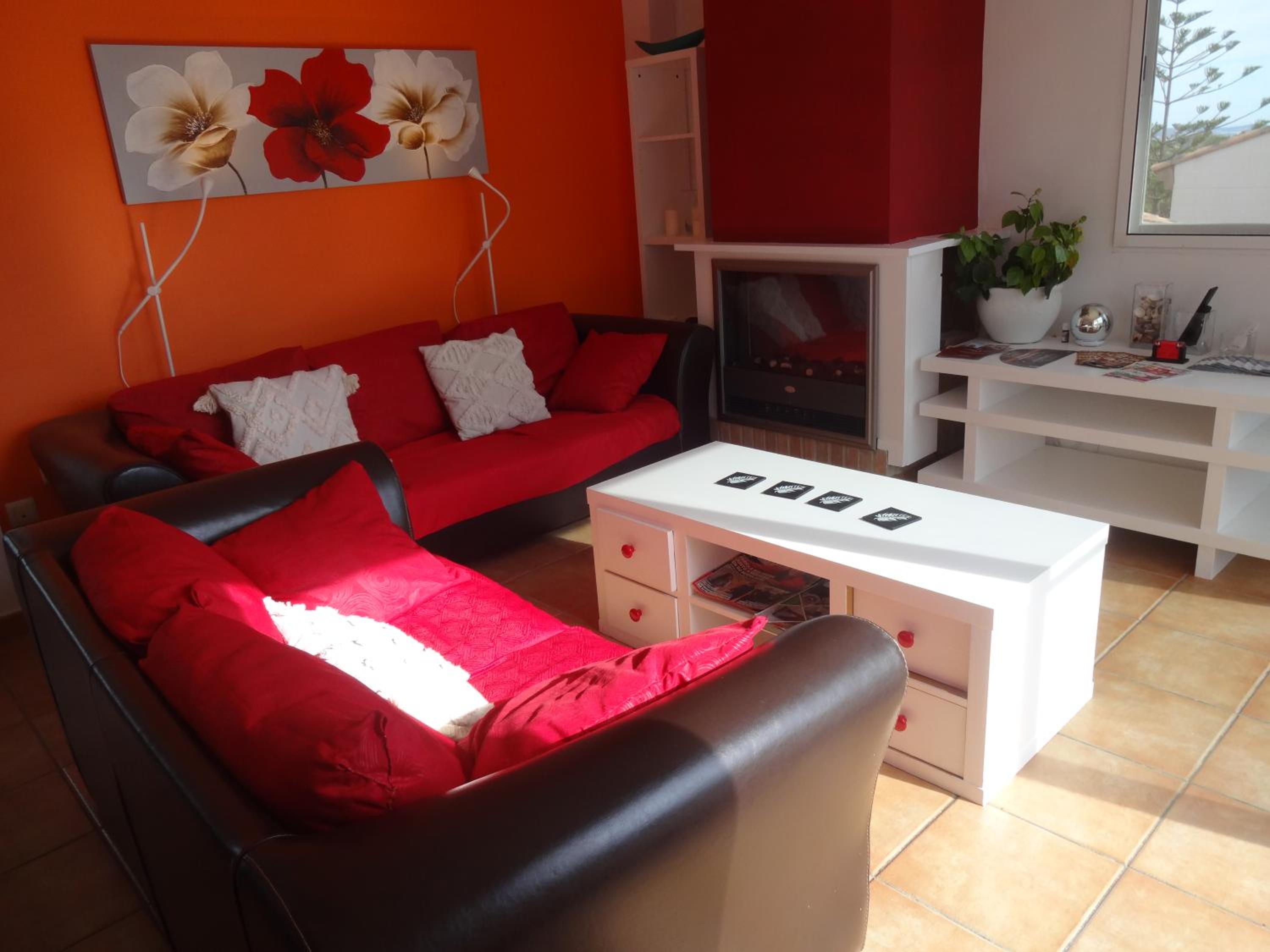 Two-Bedroom Apartment - Photo 45