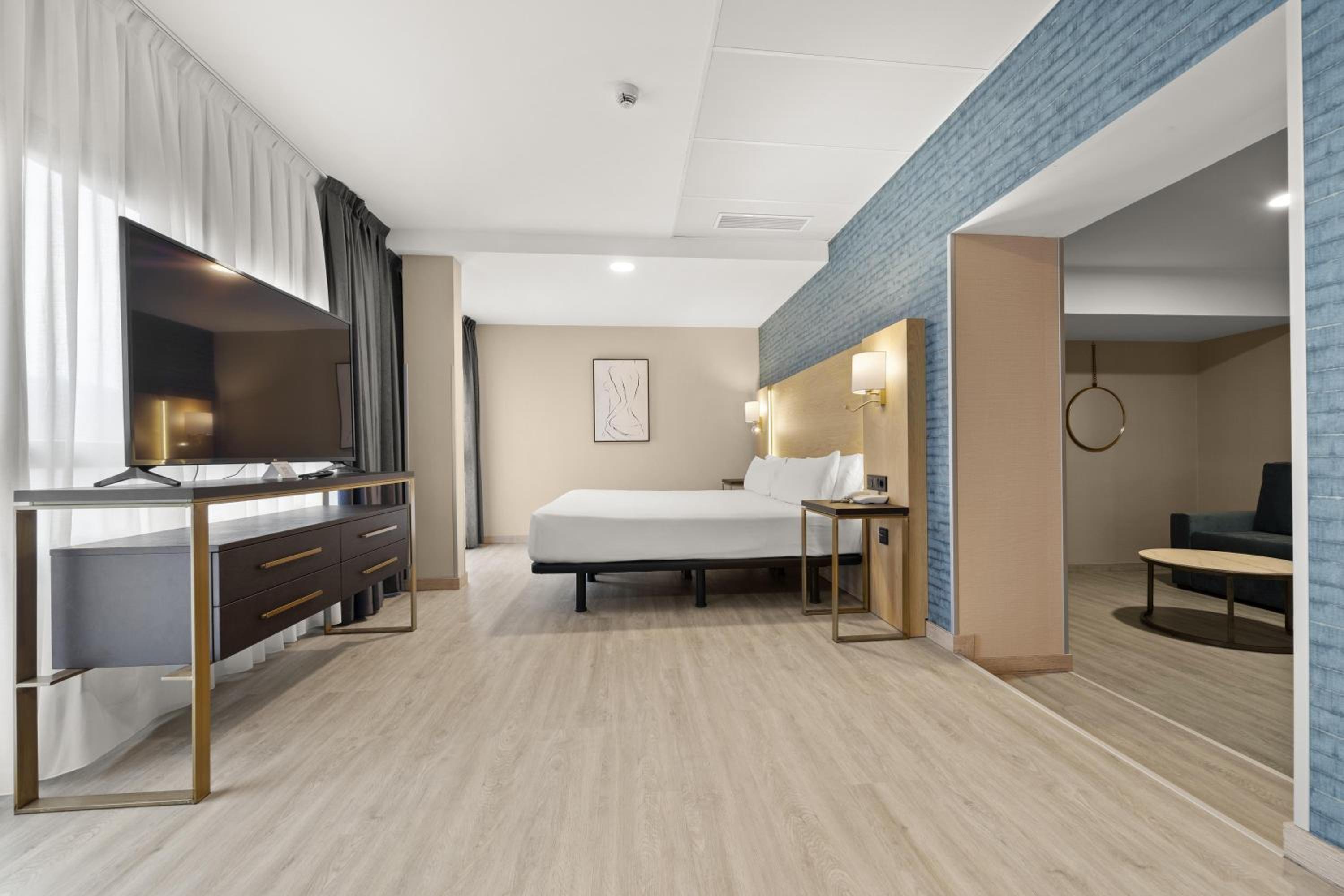 Double Room with Living Room  - Photo 6