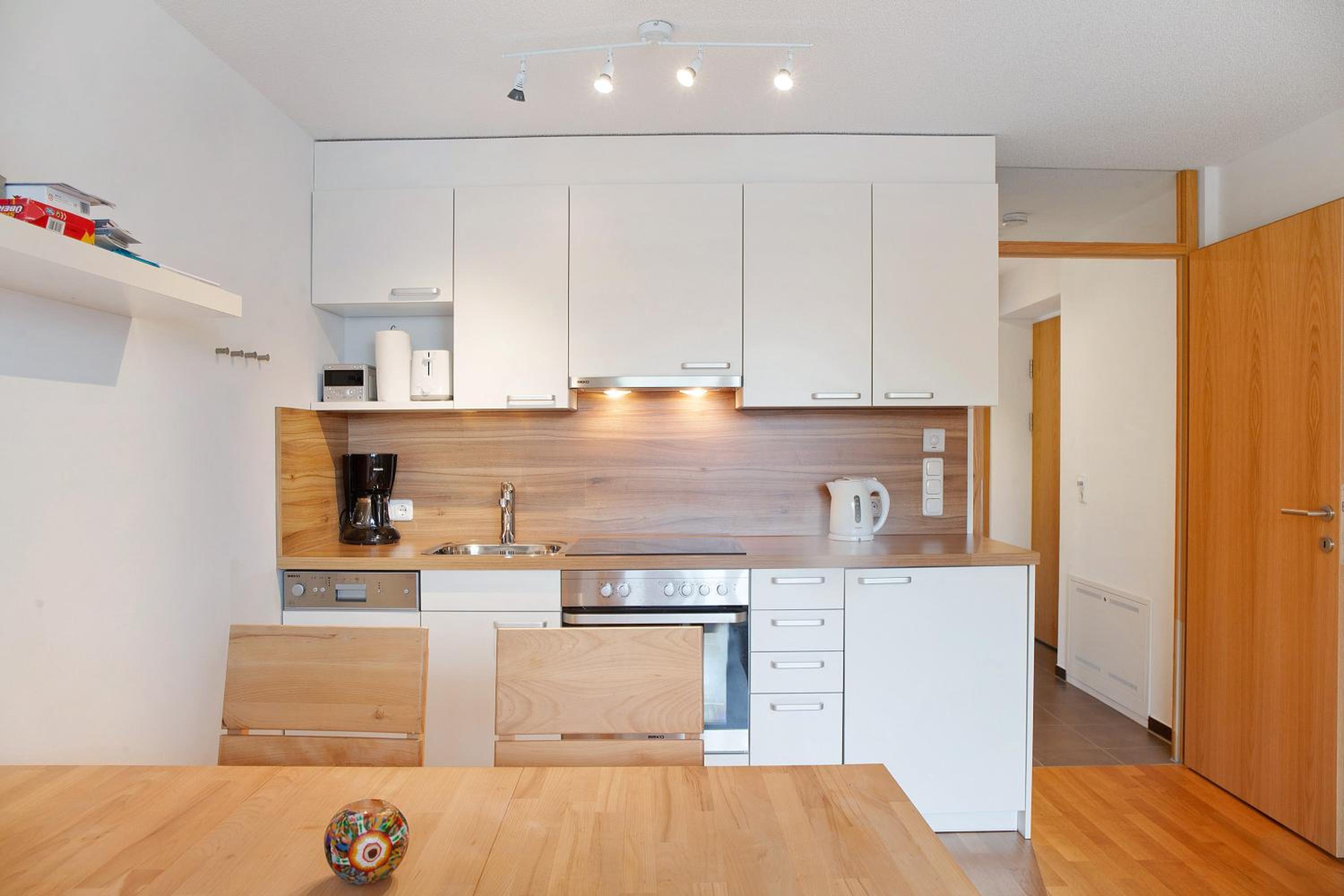 Superior One-Bedroom Apartment with Balcony - Photo 7