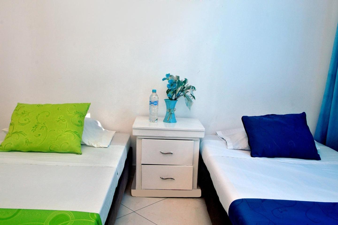 Standard Twin Room photo 2