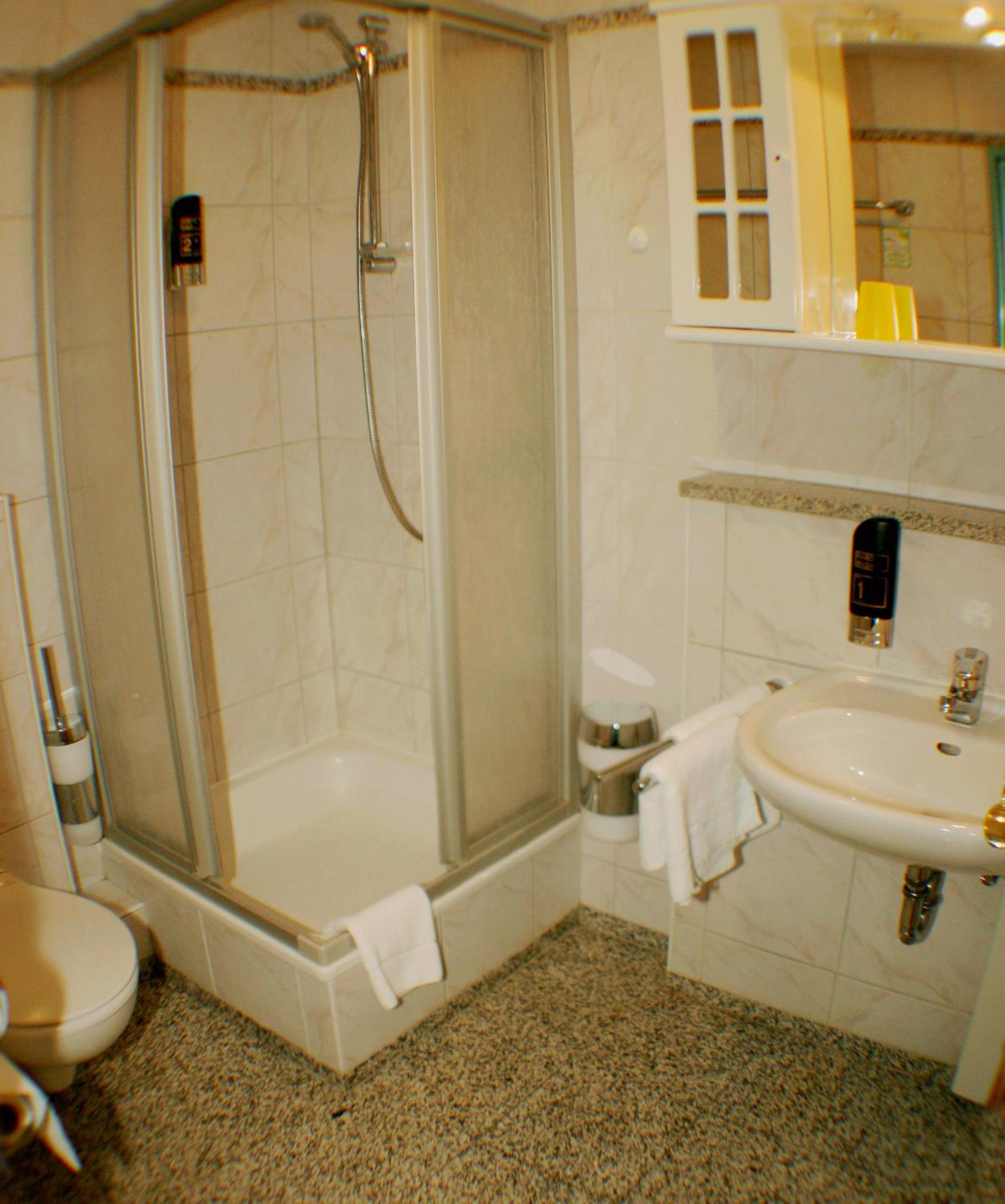 Family Two-Bedroom Suite - Photo 4