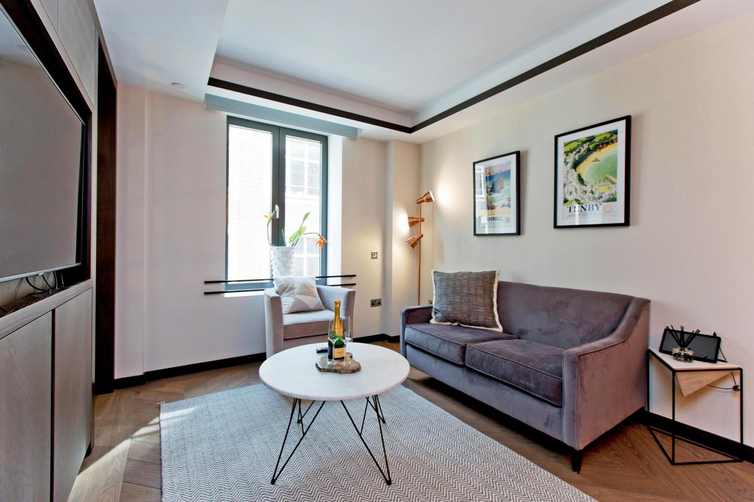 1 Bed Executive photo 3