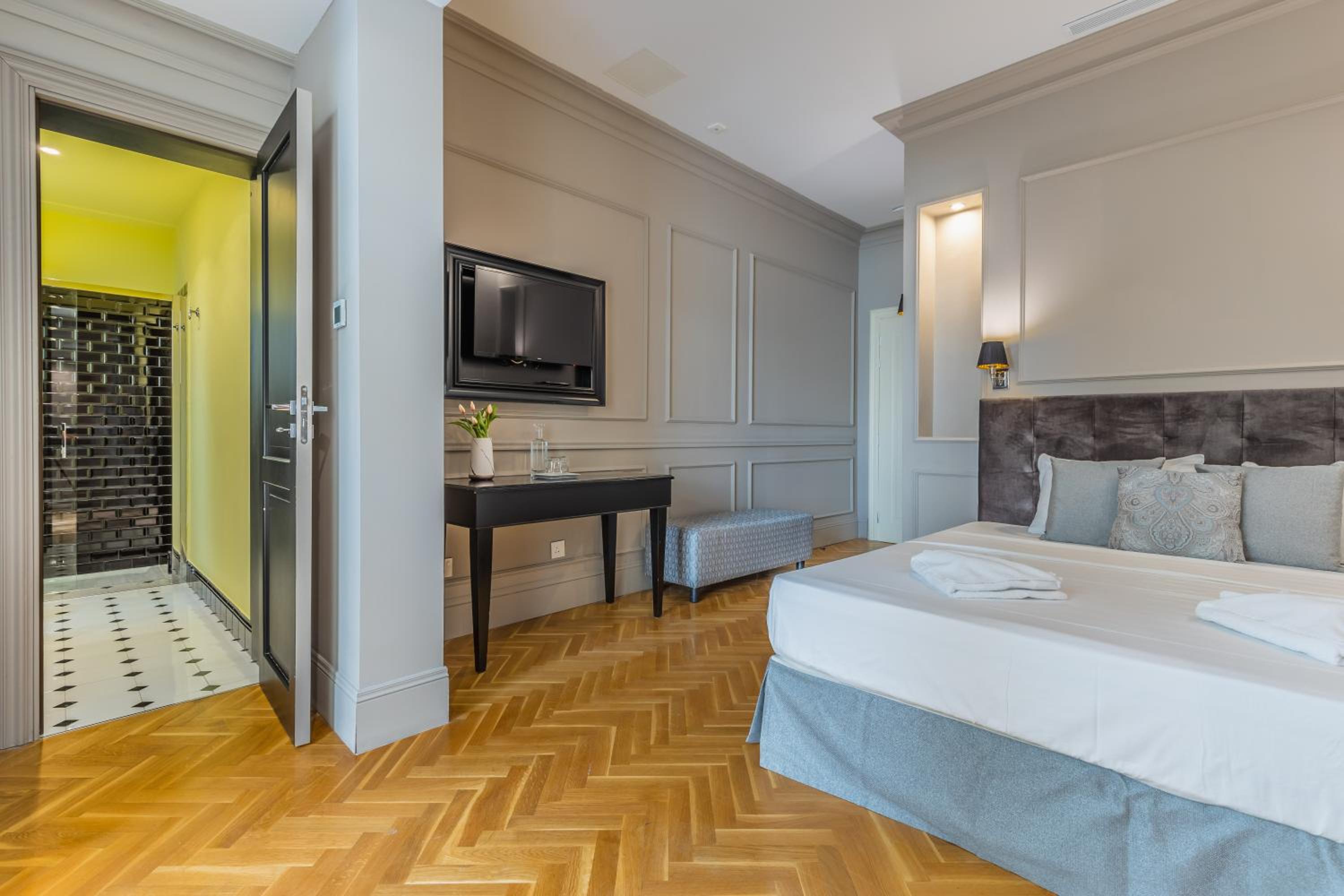 Double Room with Terrace photo 3