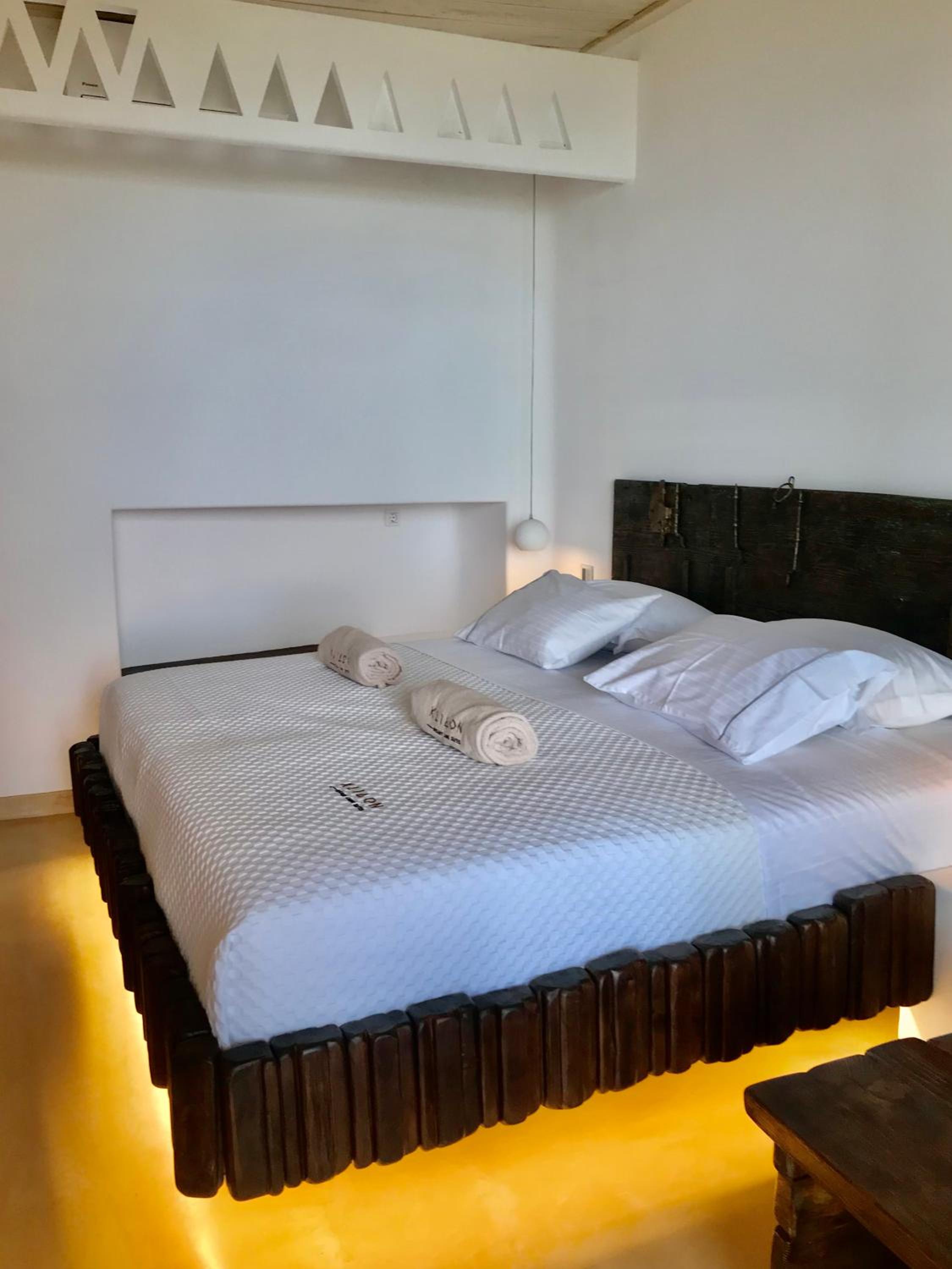 Superior Suite with Sea View - Photo 1
