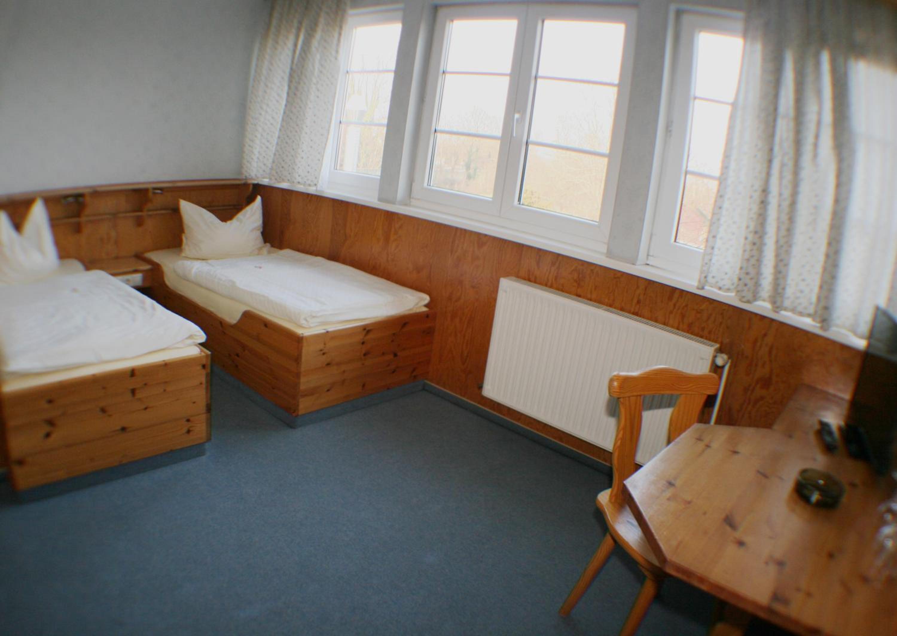 Triple Room with Private Bathroom - Photo 1