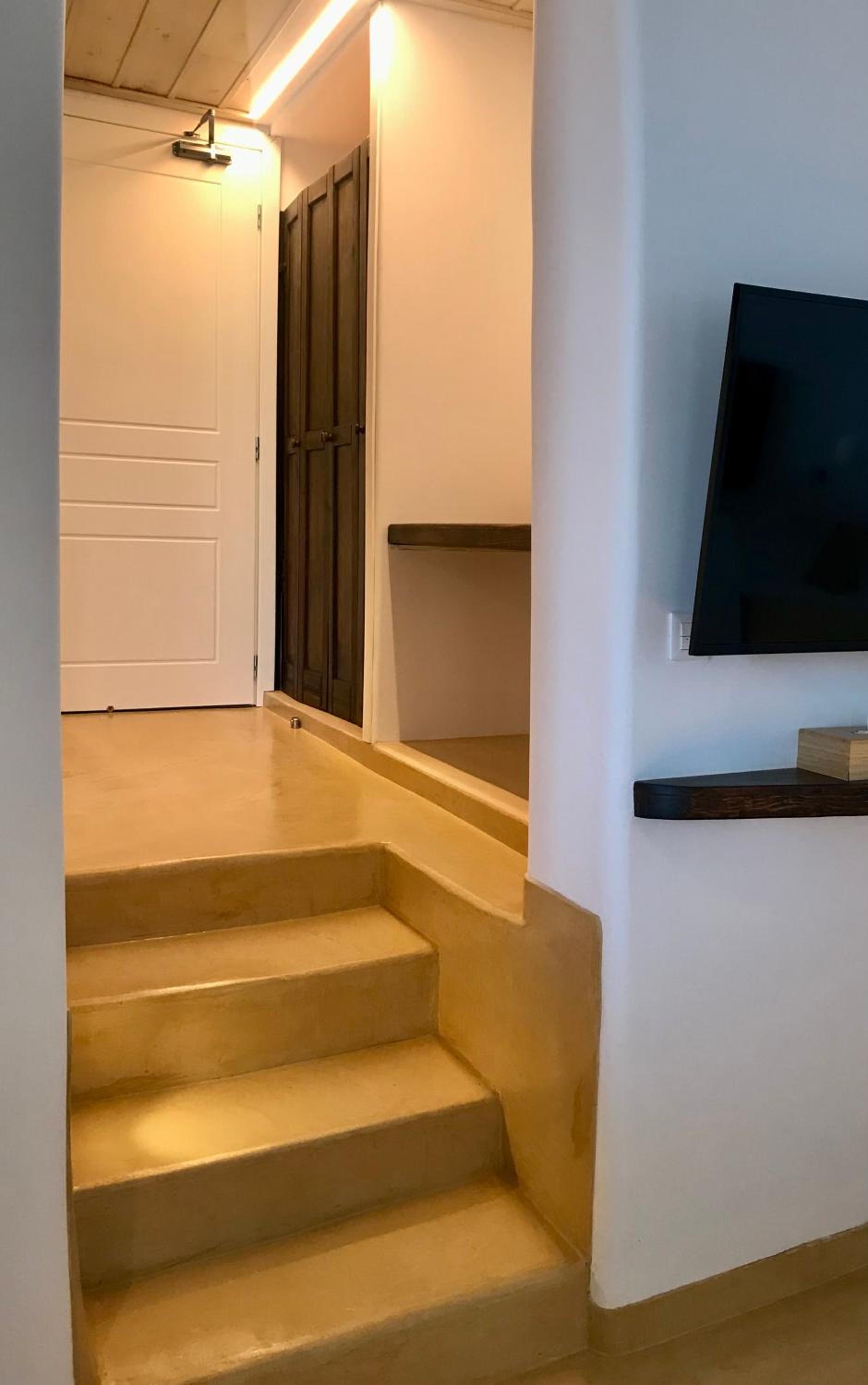 Superior Suite with Sea View - Photo 23