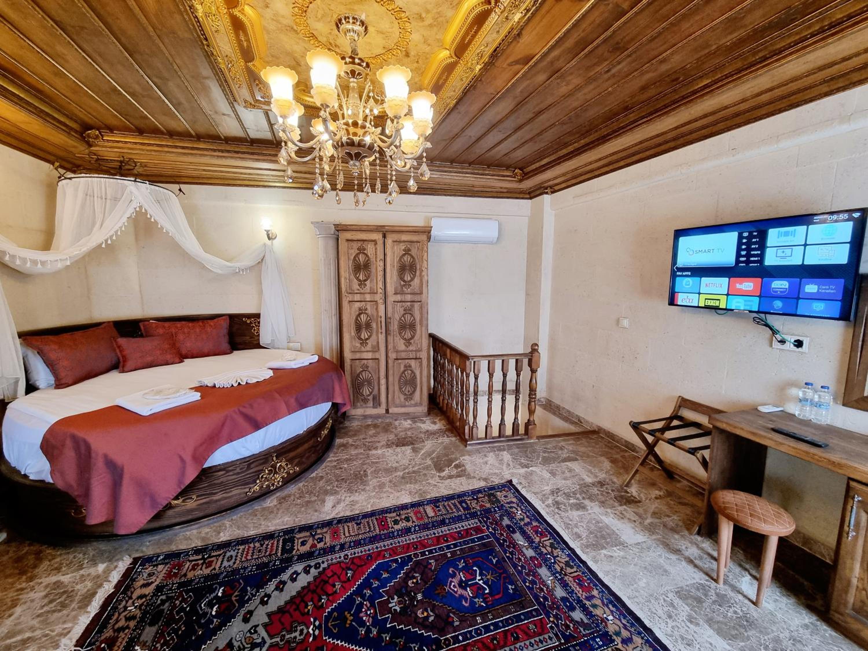 Junior Suite with Private Pool - Photo 1