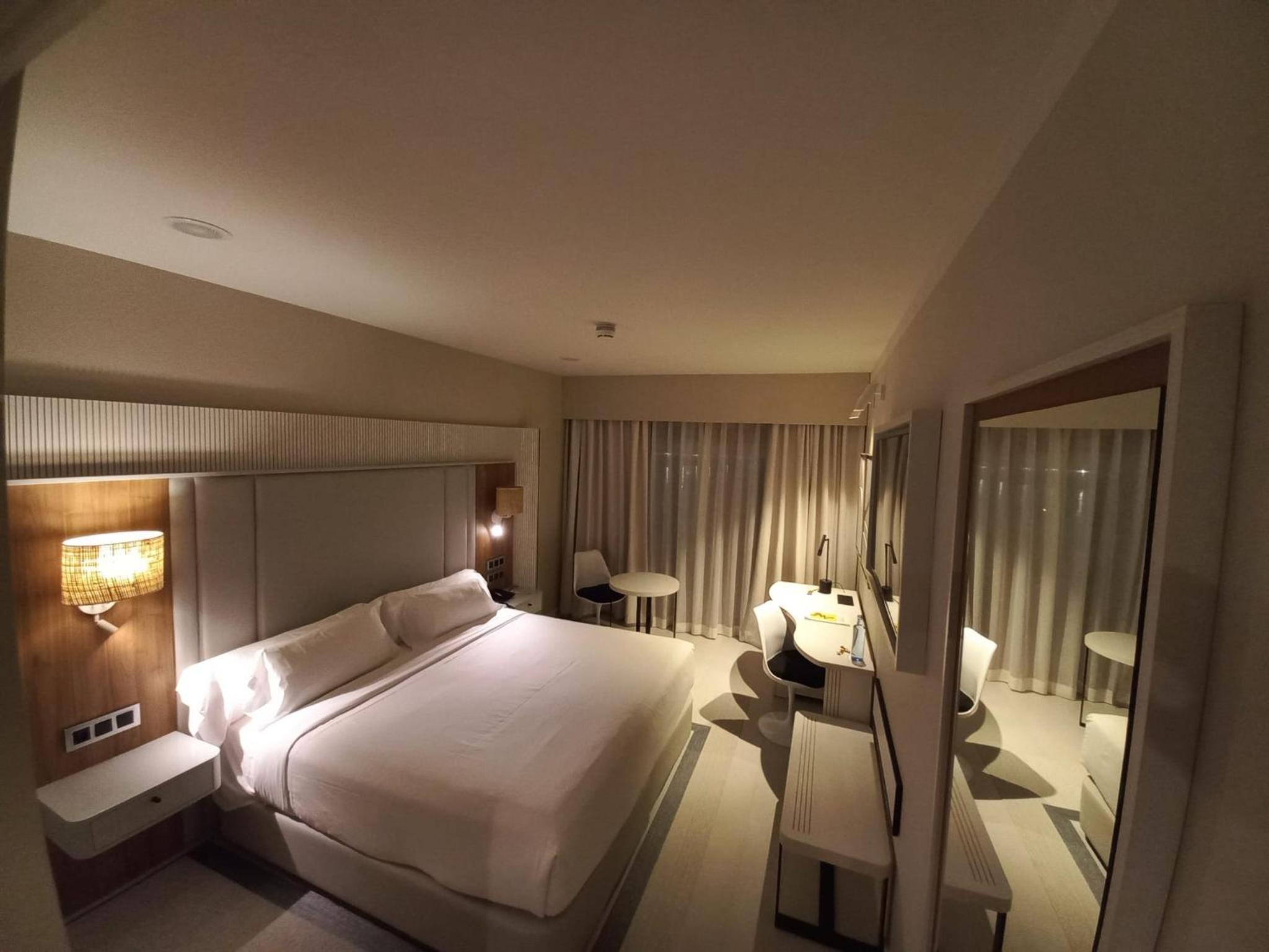 Double Room with Sea View - Photo 2