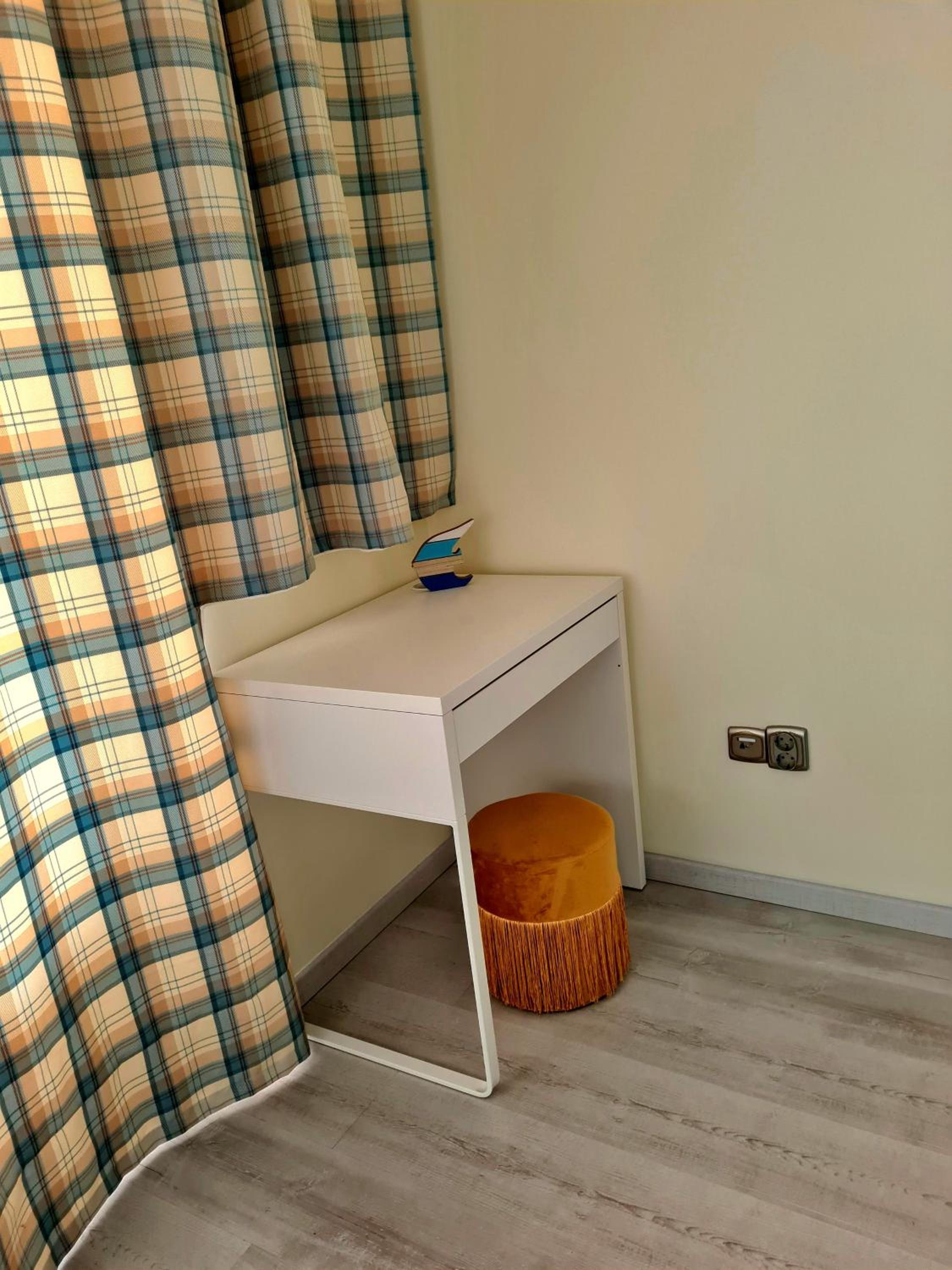 One-Bedroom Apartment - Photo 7