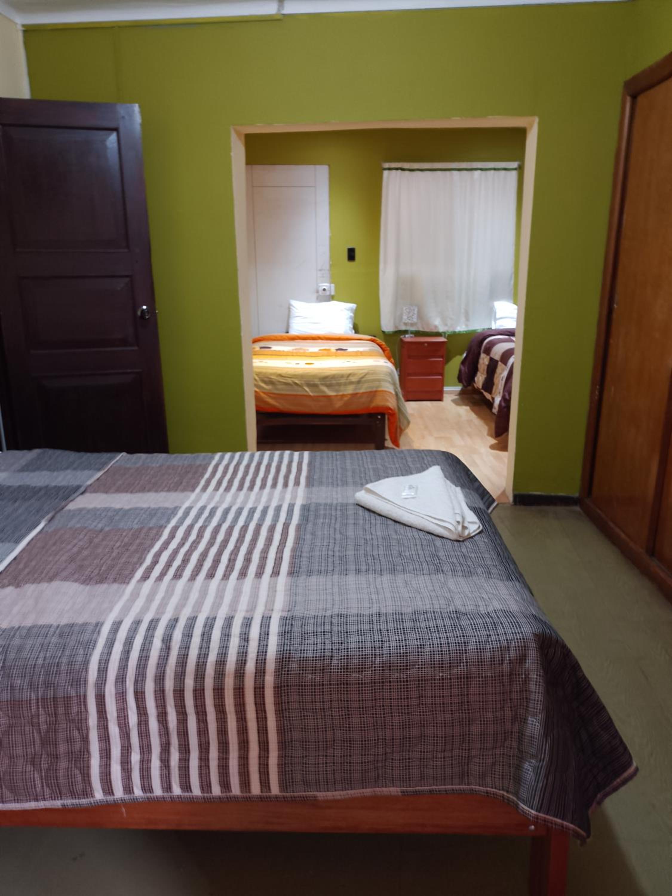 Family Room with Private Bathroom photo 3