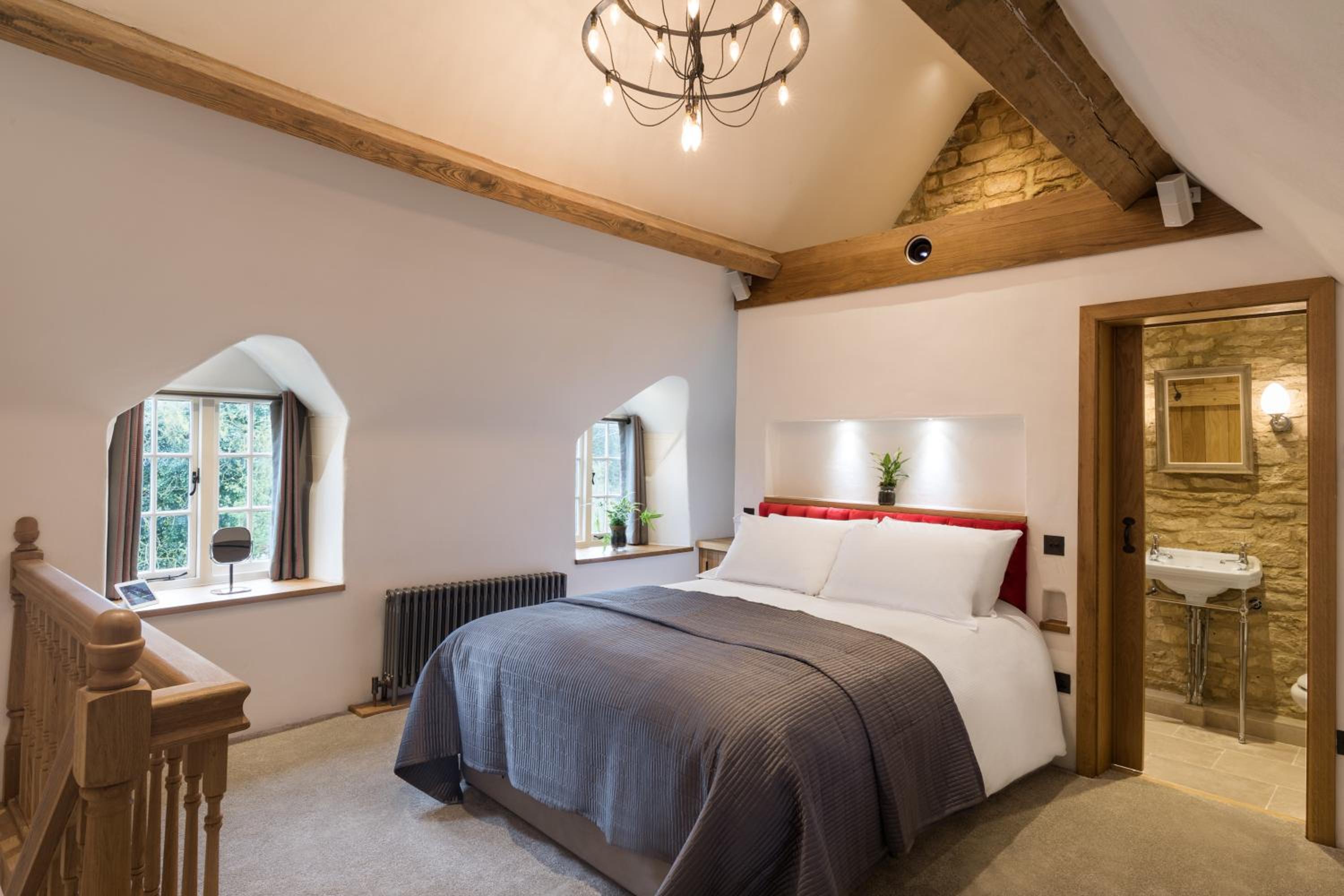 Four-Bedroom House photo 1