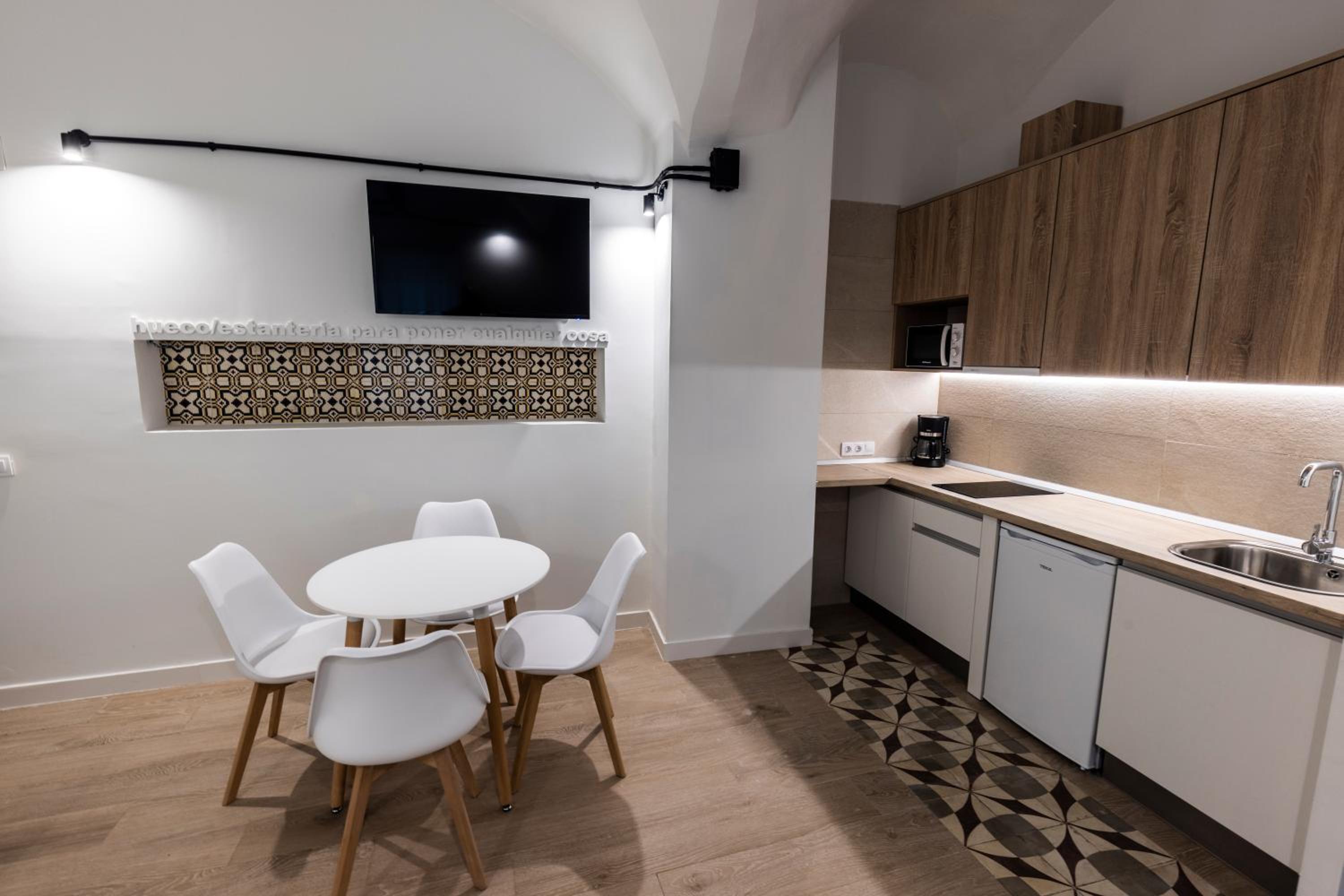 Apartment - Ground Floor photo 2