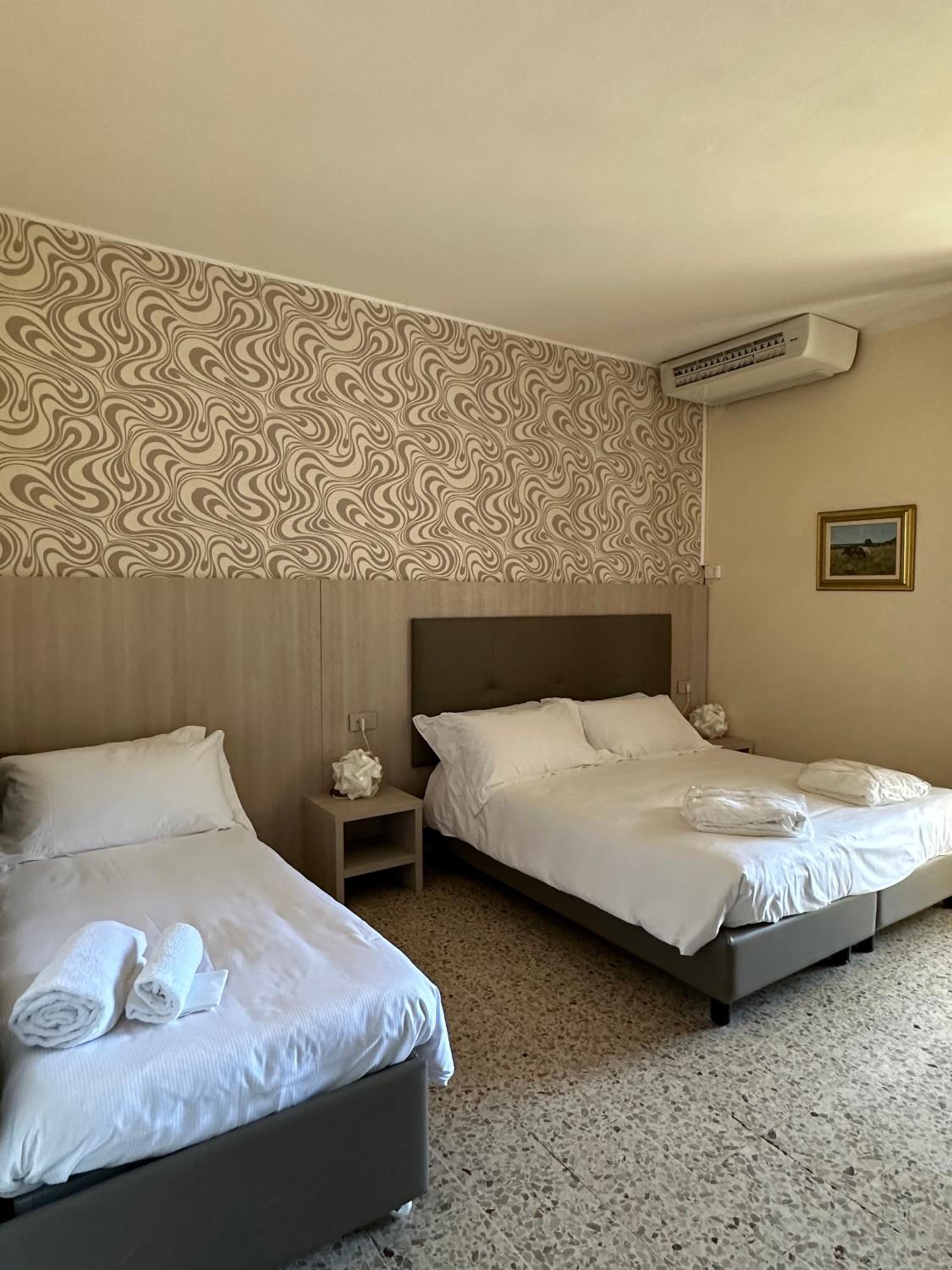 Triple Room - Photo 1