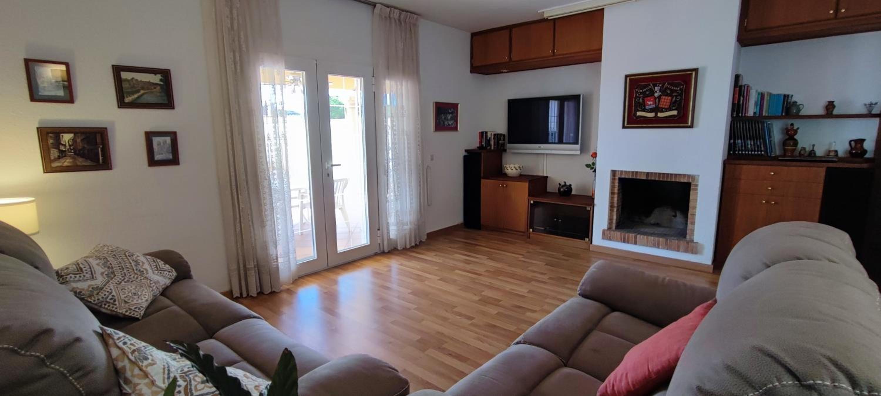 Villa de Tres Habitaciones