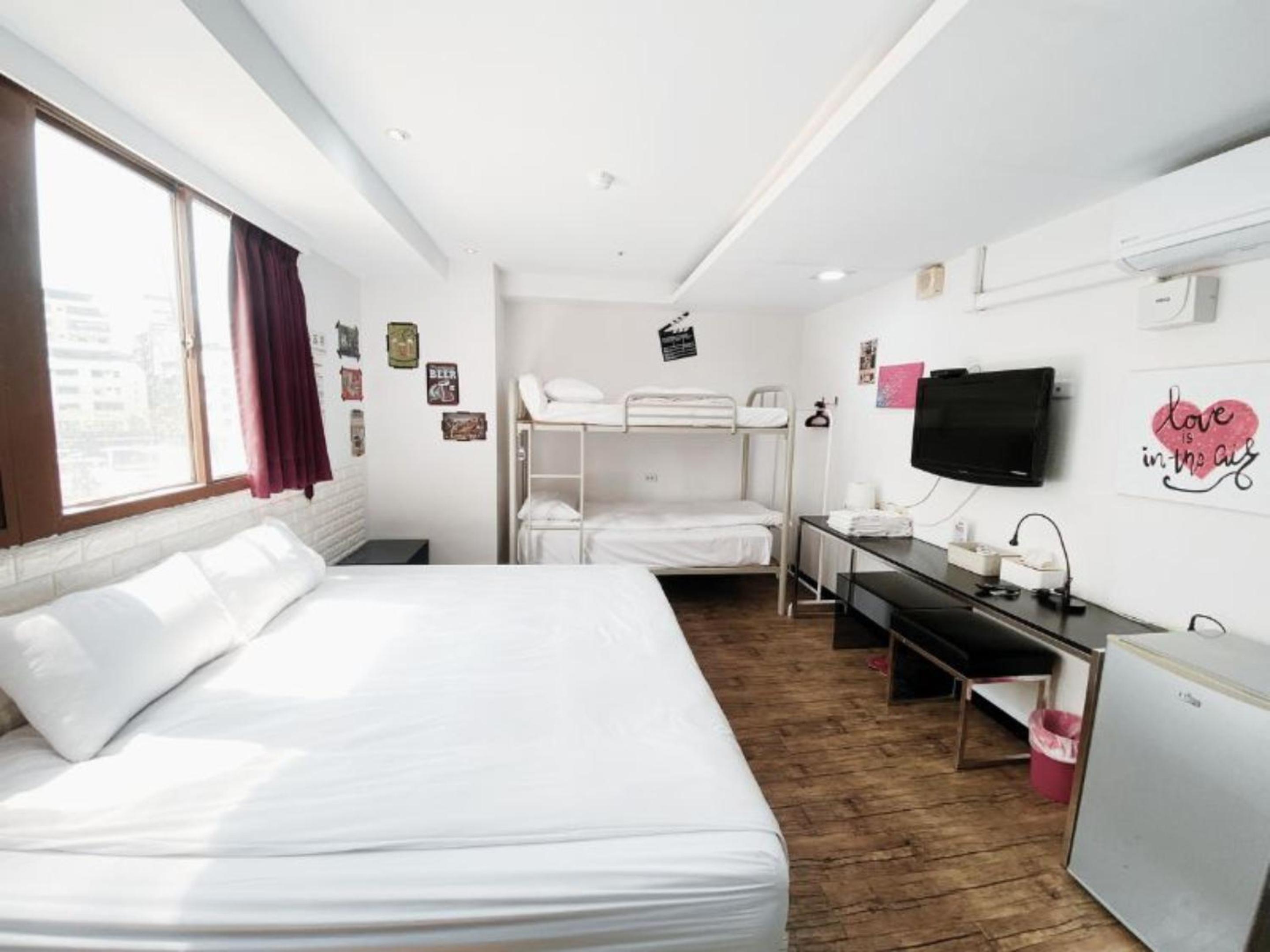 Family Room with Bunk Bed