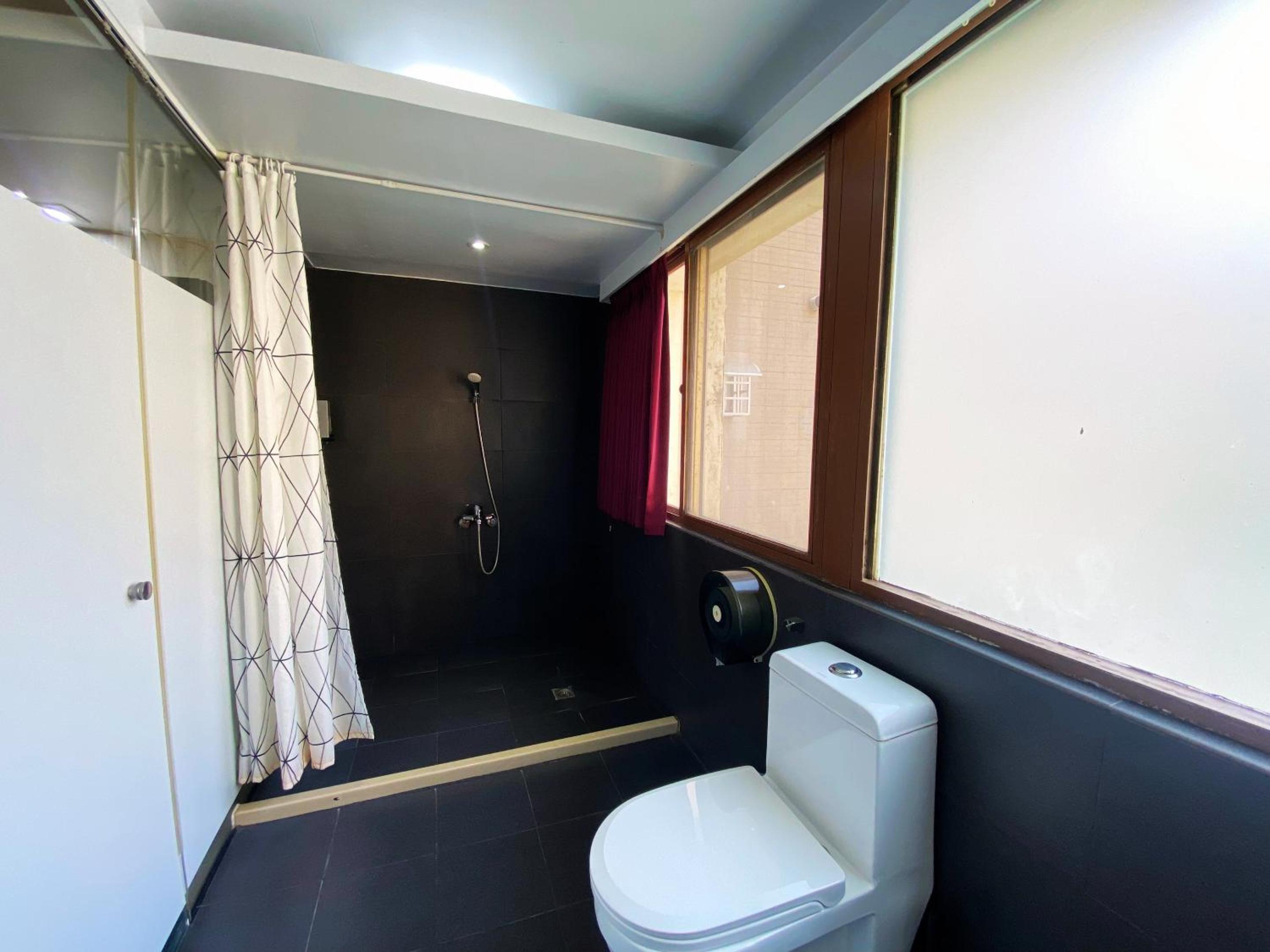 Apartment - Photo 8