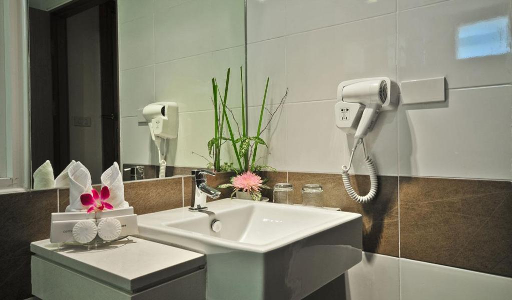Deluxe Twin Room - Photo 4