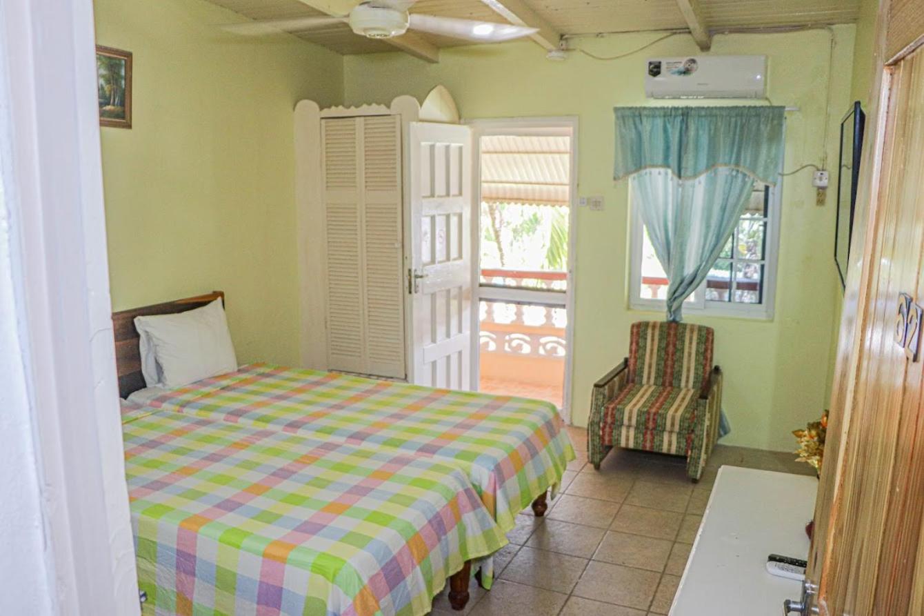 Budget Double Room photo 3