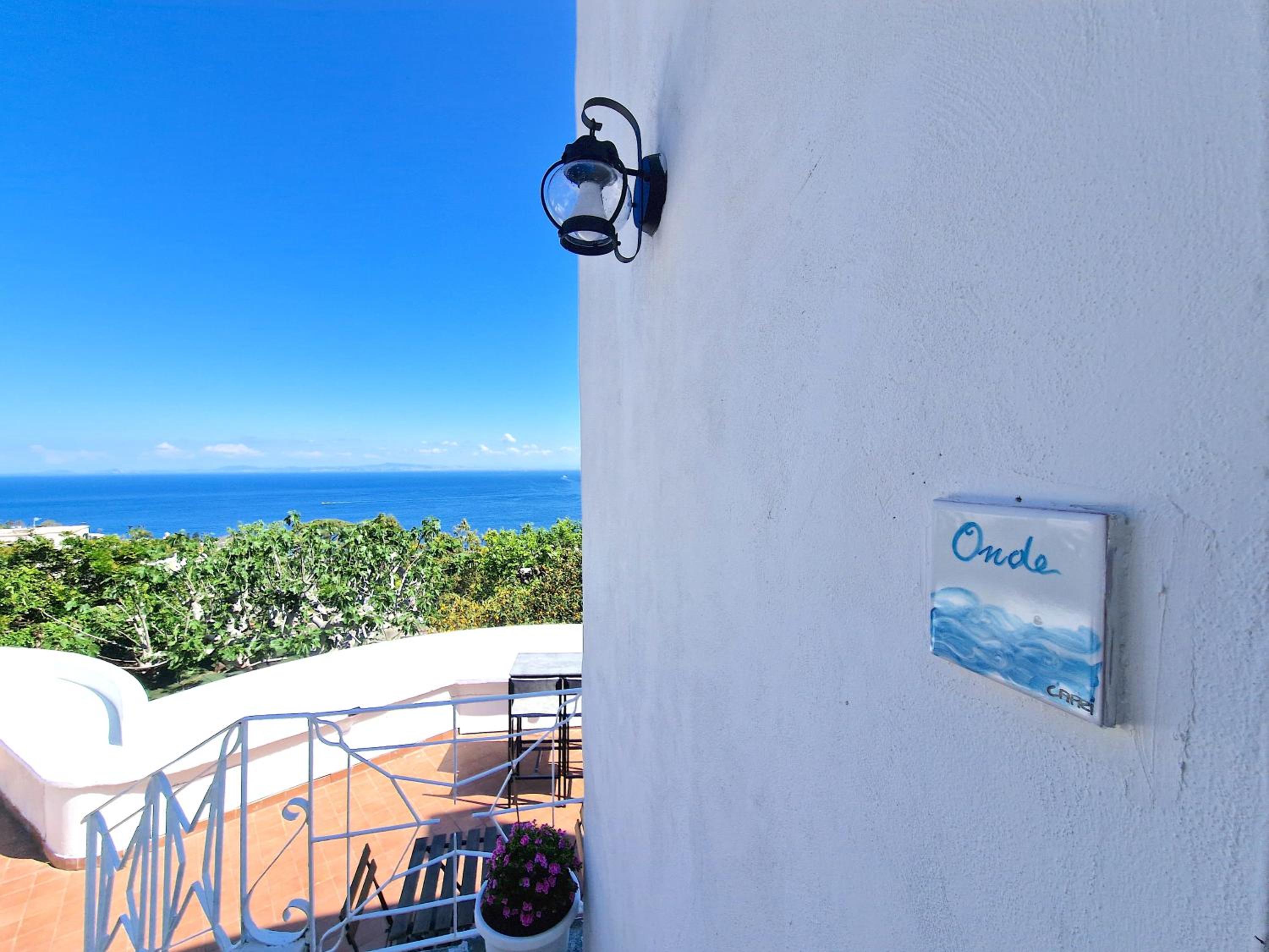 Deluxe Double Room with Sea View photo 2