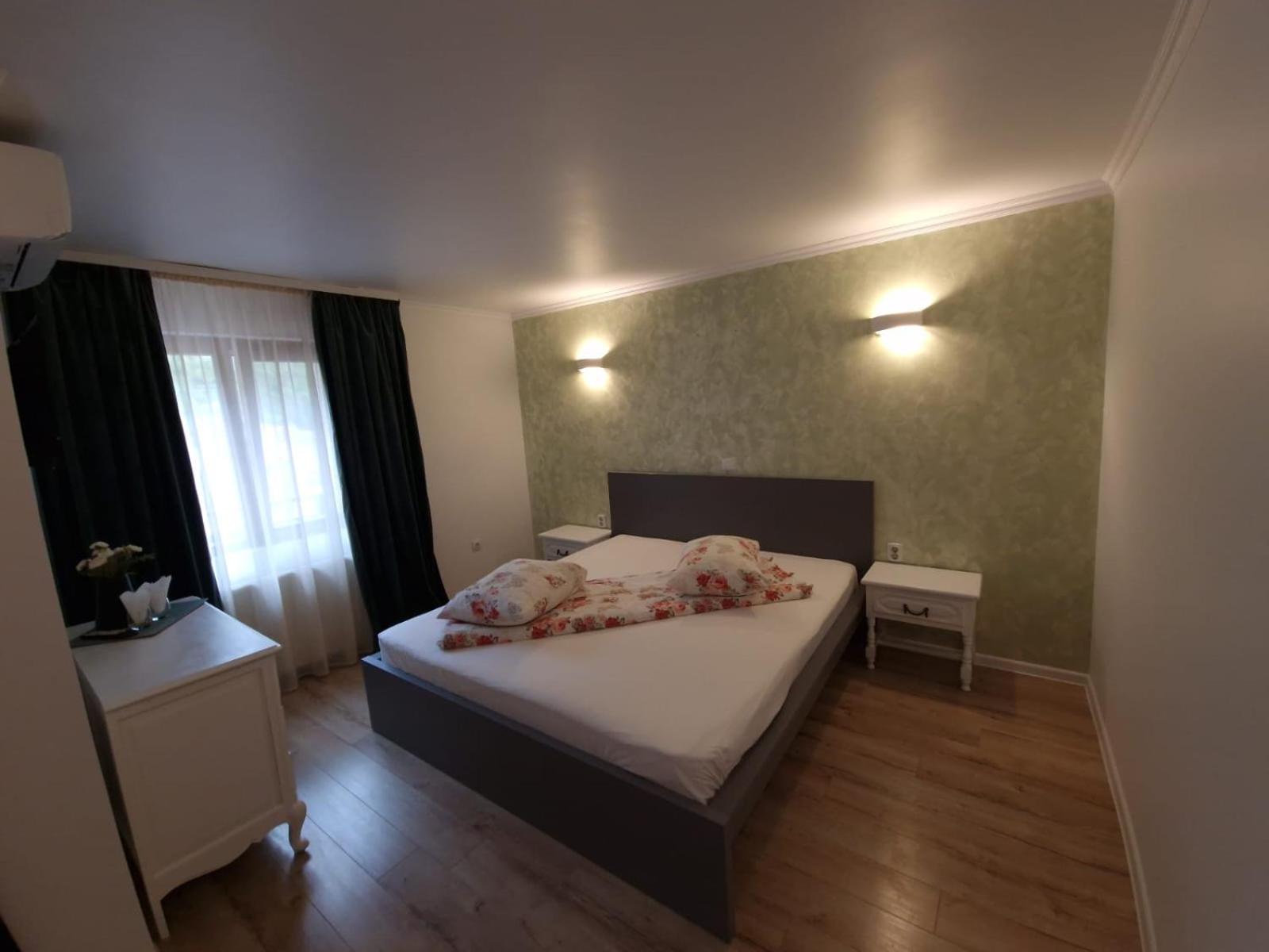 Corner Suite photo 3